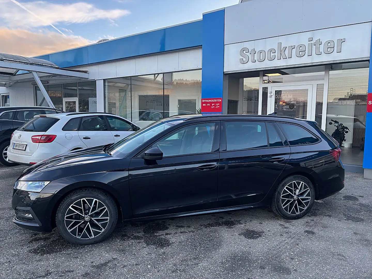 Skoda Octavia Combi 1,5 TSI e-TEC Style DSG*LED*NAVI*KAMERA*T... Schwarz - 2