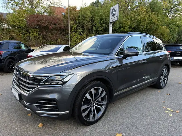 Volkswagen Touareg Elegance eHybrid 4Motion 99% Batterie! AHK Matrix LED Head up Display ACC Leder Keyless 21 Zoll u.v.m.
