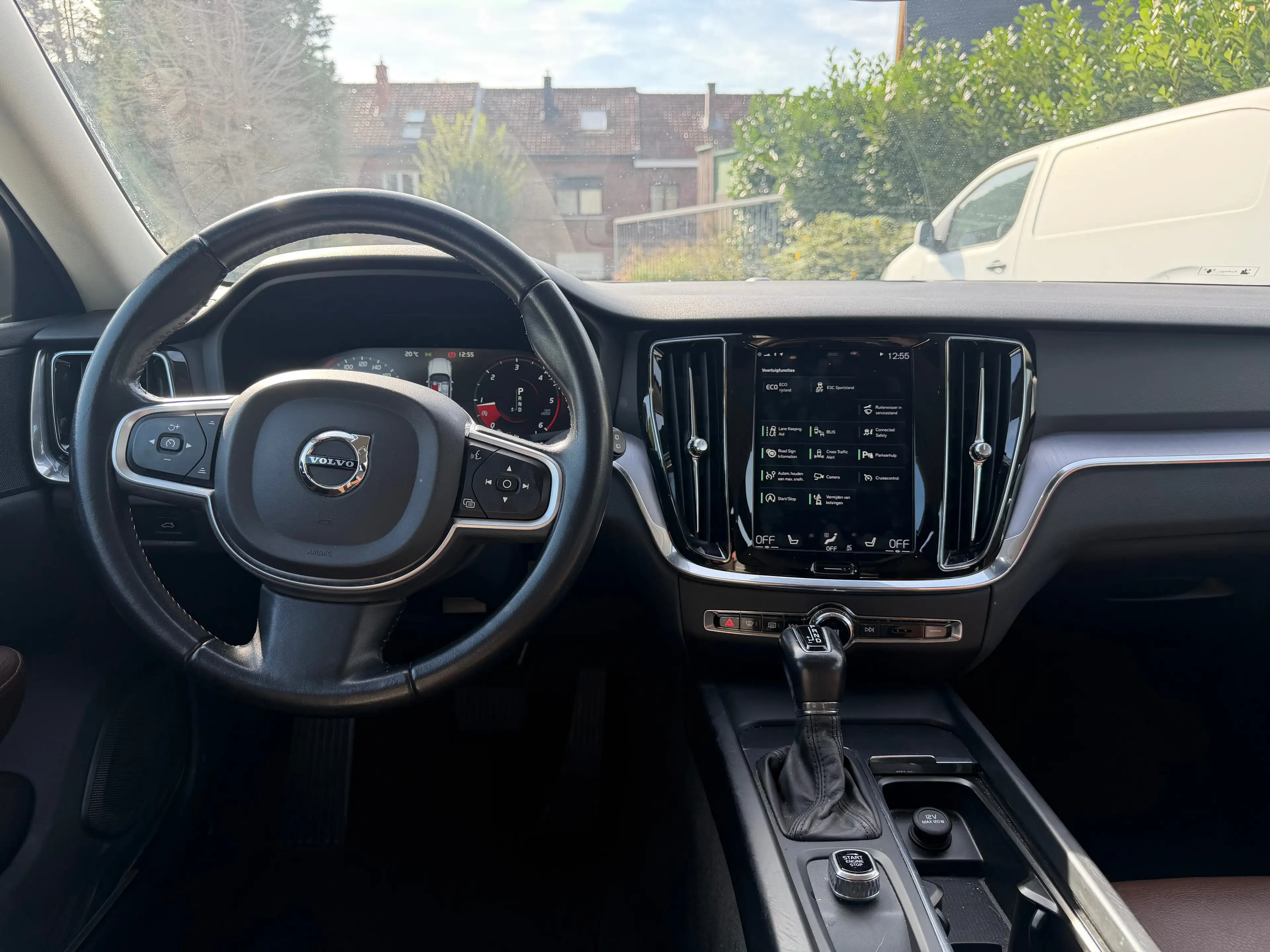 Volvo V60 V60 2.0 D3 R-Design Geartronic — photo 11