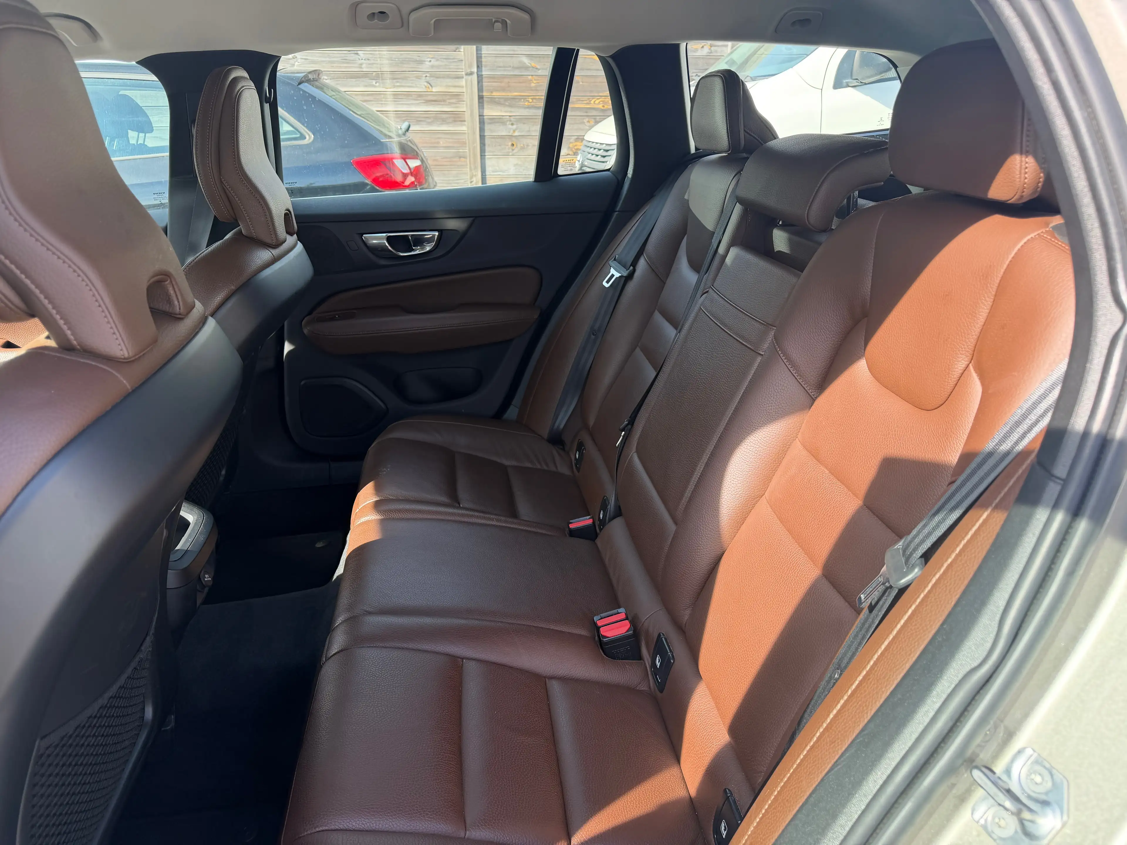 Volvo V60 V60 2.0 D3 R-Design Geartronic — photo 10