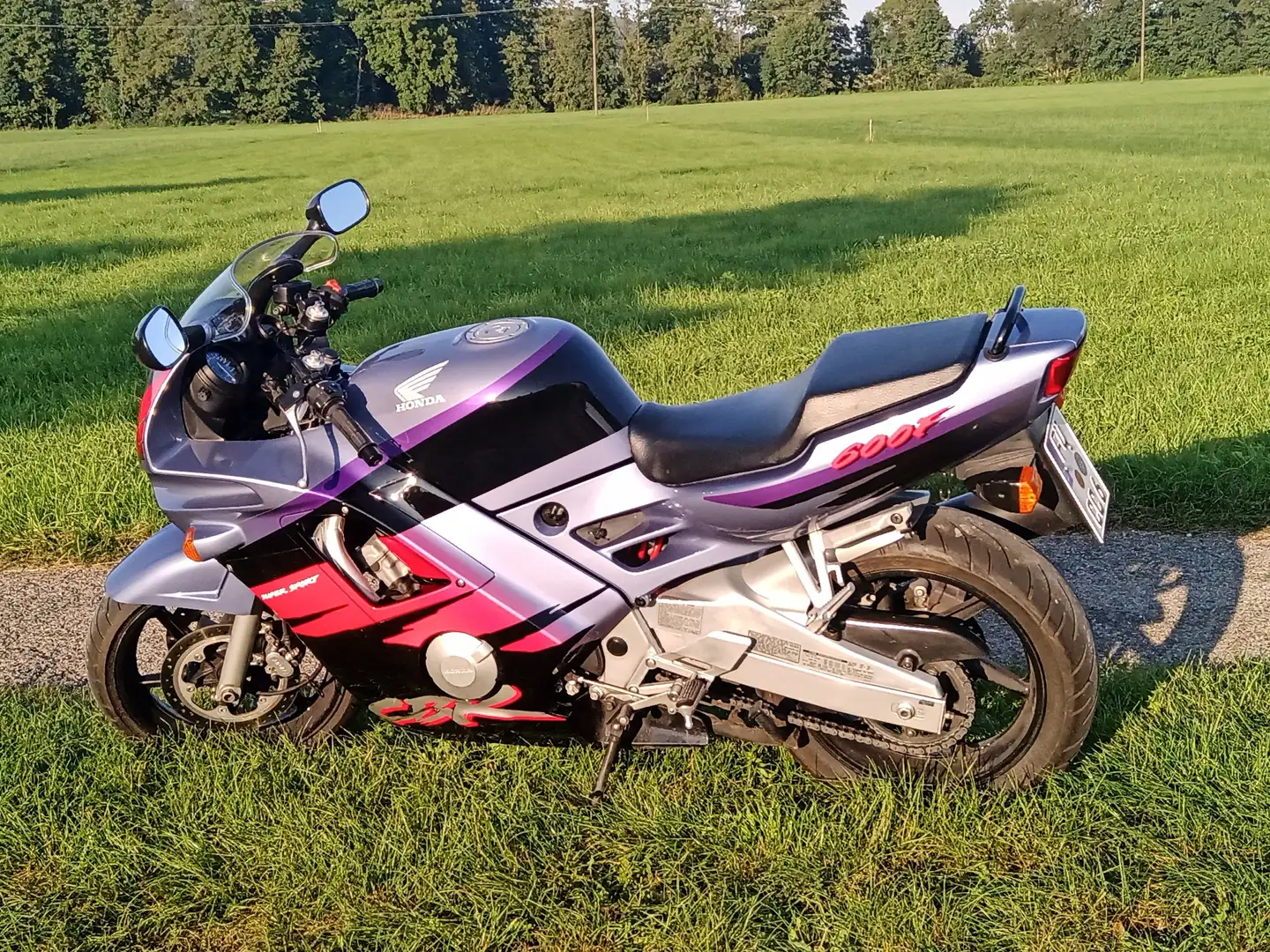 Honda CBR 600 F PC 25 Lila - 2