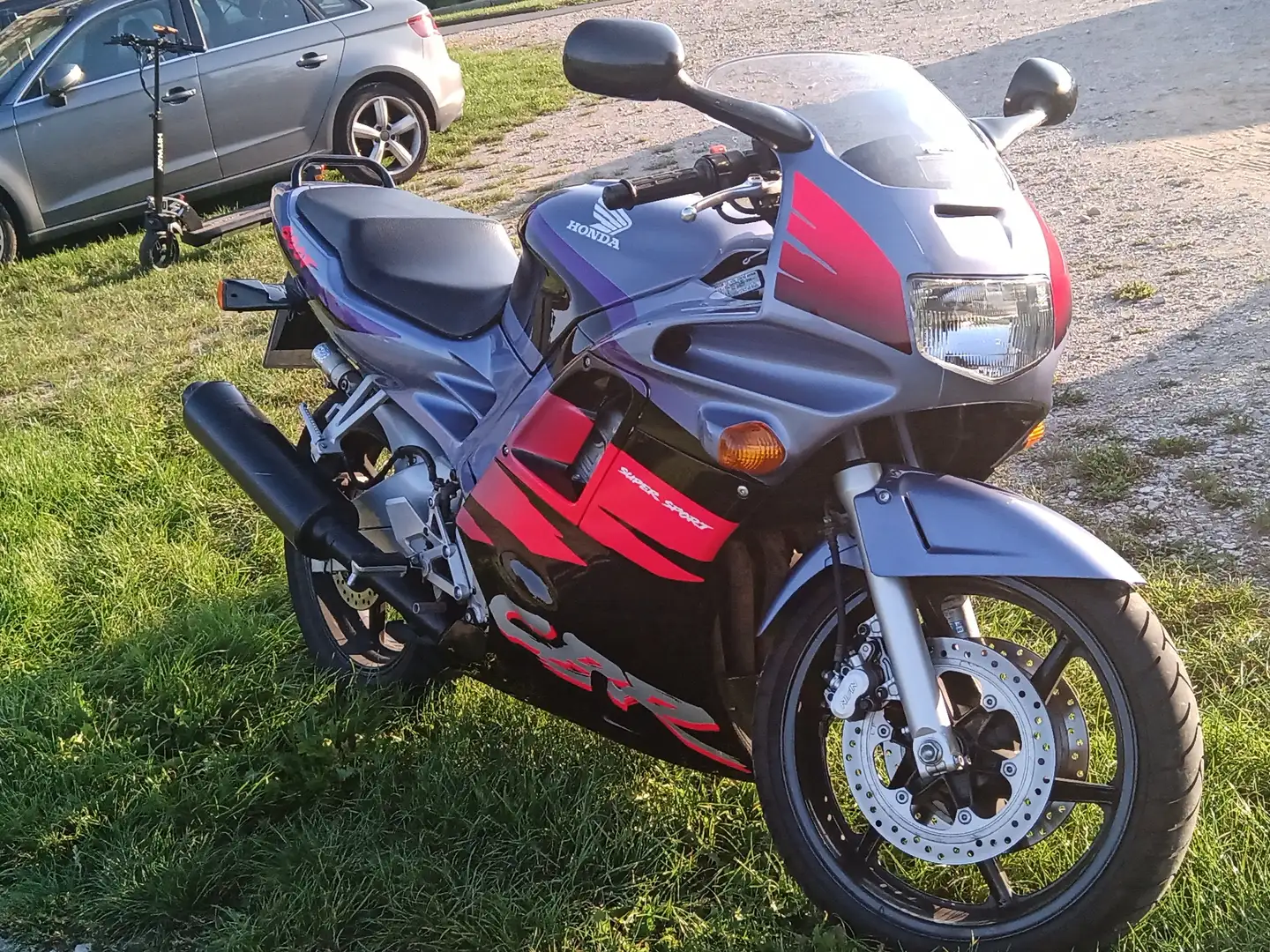 Honda CBR 600 F PC 25 Lila - 1