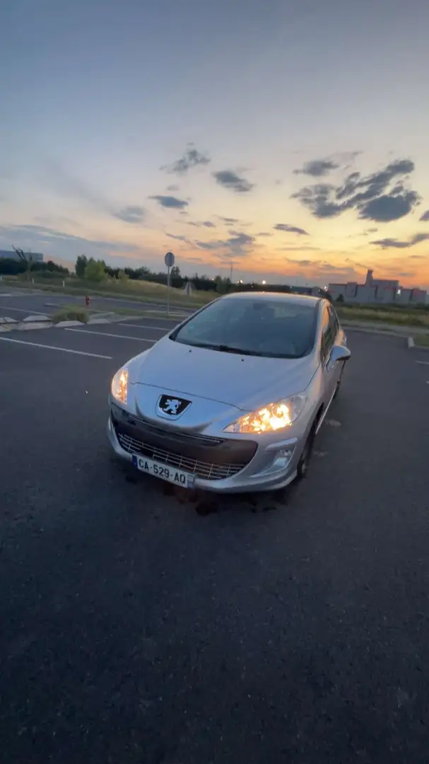 Peugeot 308 1.6 HDi 90ch BLUE LION Confort Pack - 1