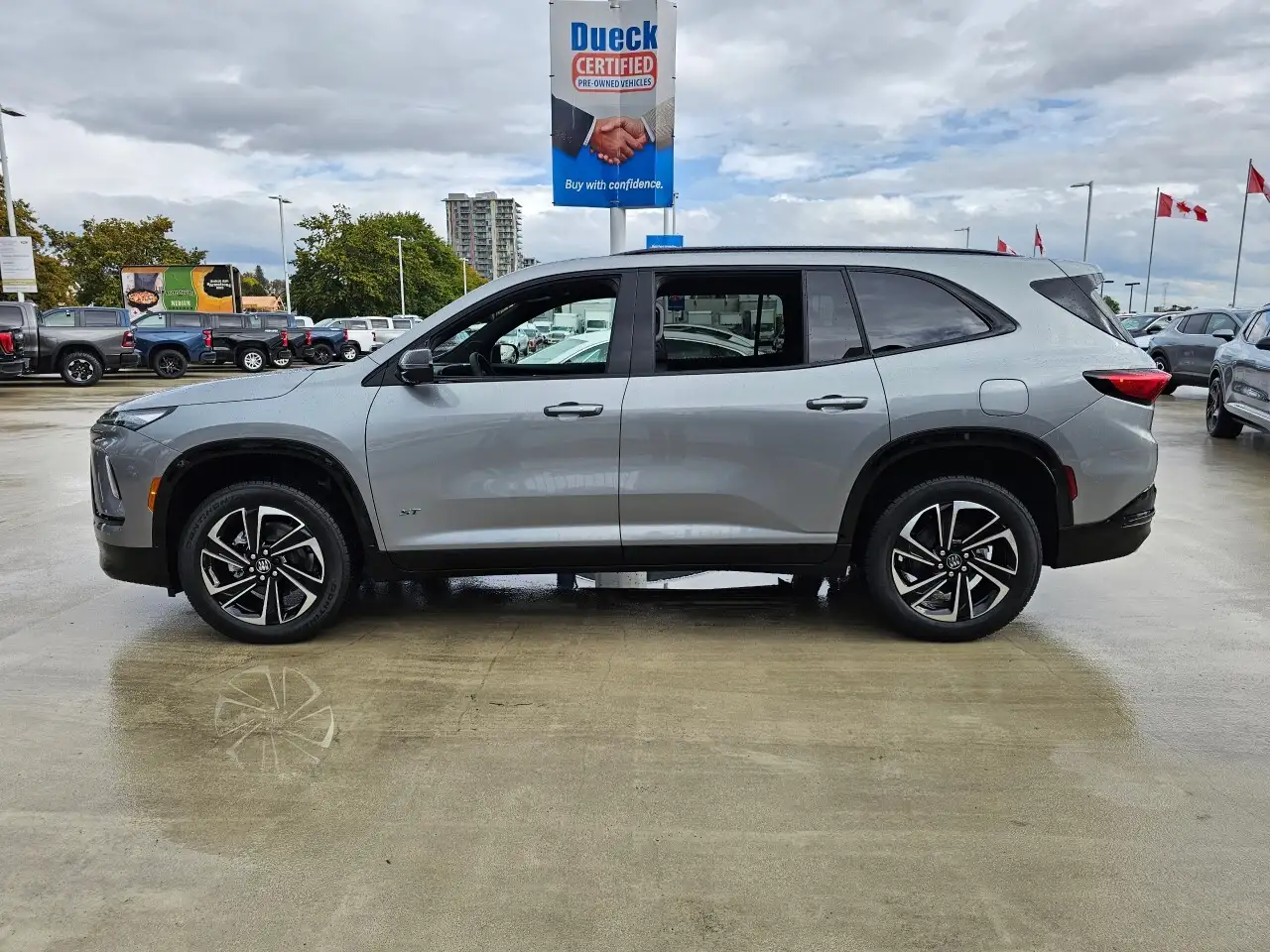 Buick Enclave снимка Buick Enclave