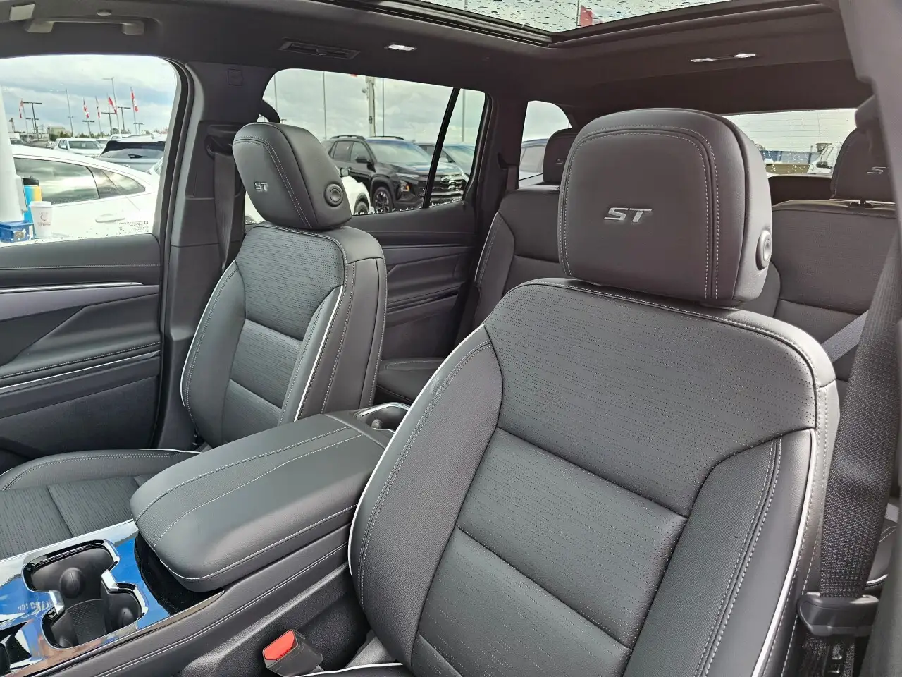 Buick Enclave снимка Buick Enclave