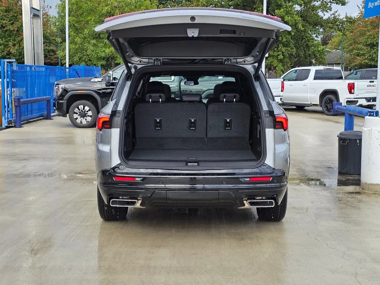 Buick Enclave снимка Buick Enclave