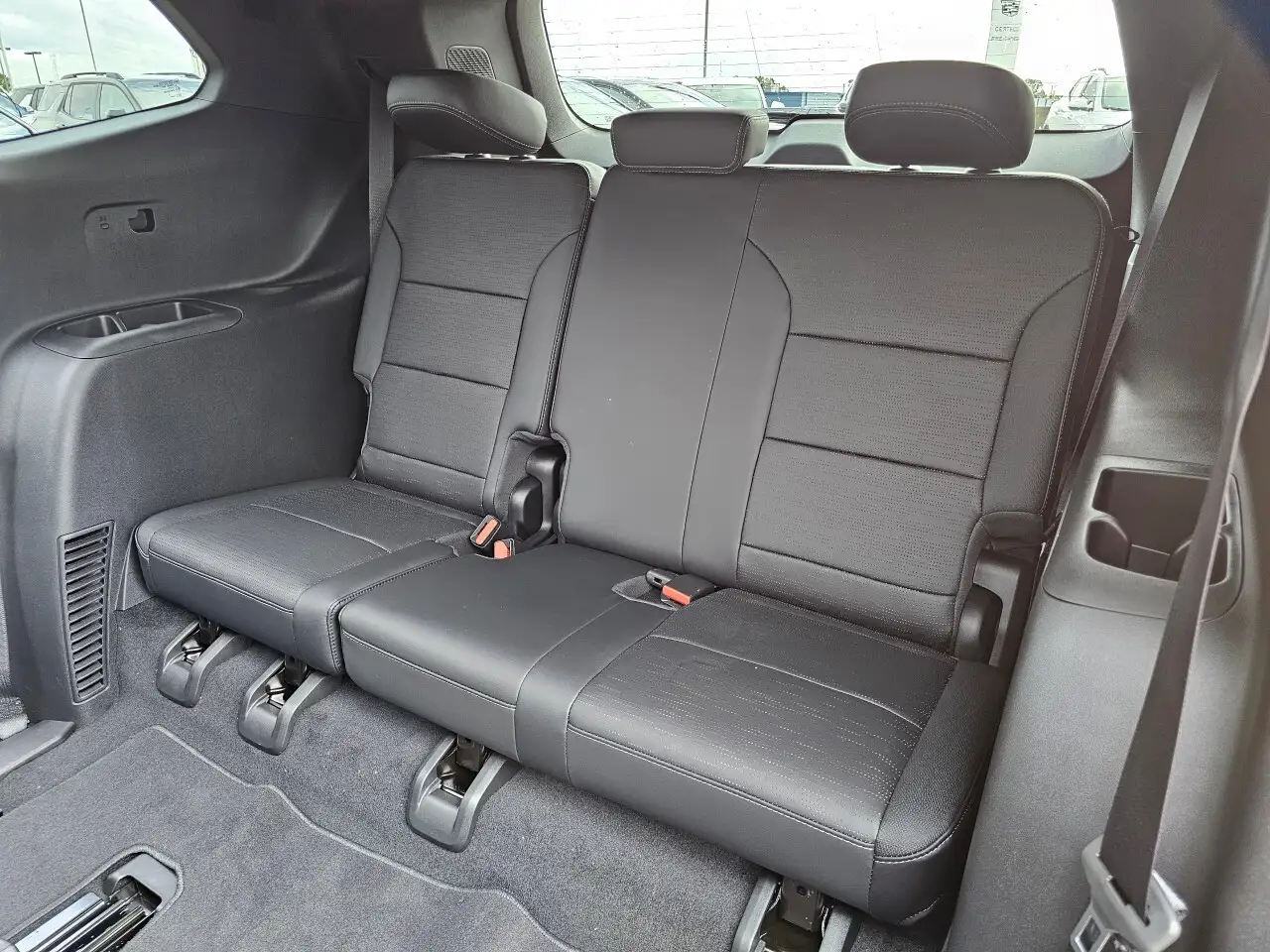 Buick Enclave снимка Buick Enclave
