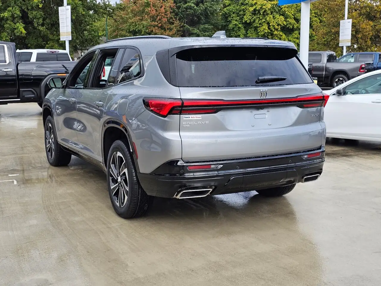 Buick Enclave снимка Buick Enclave