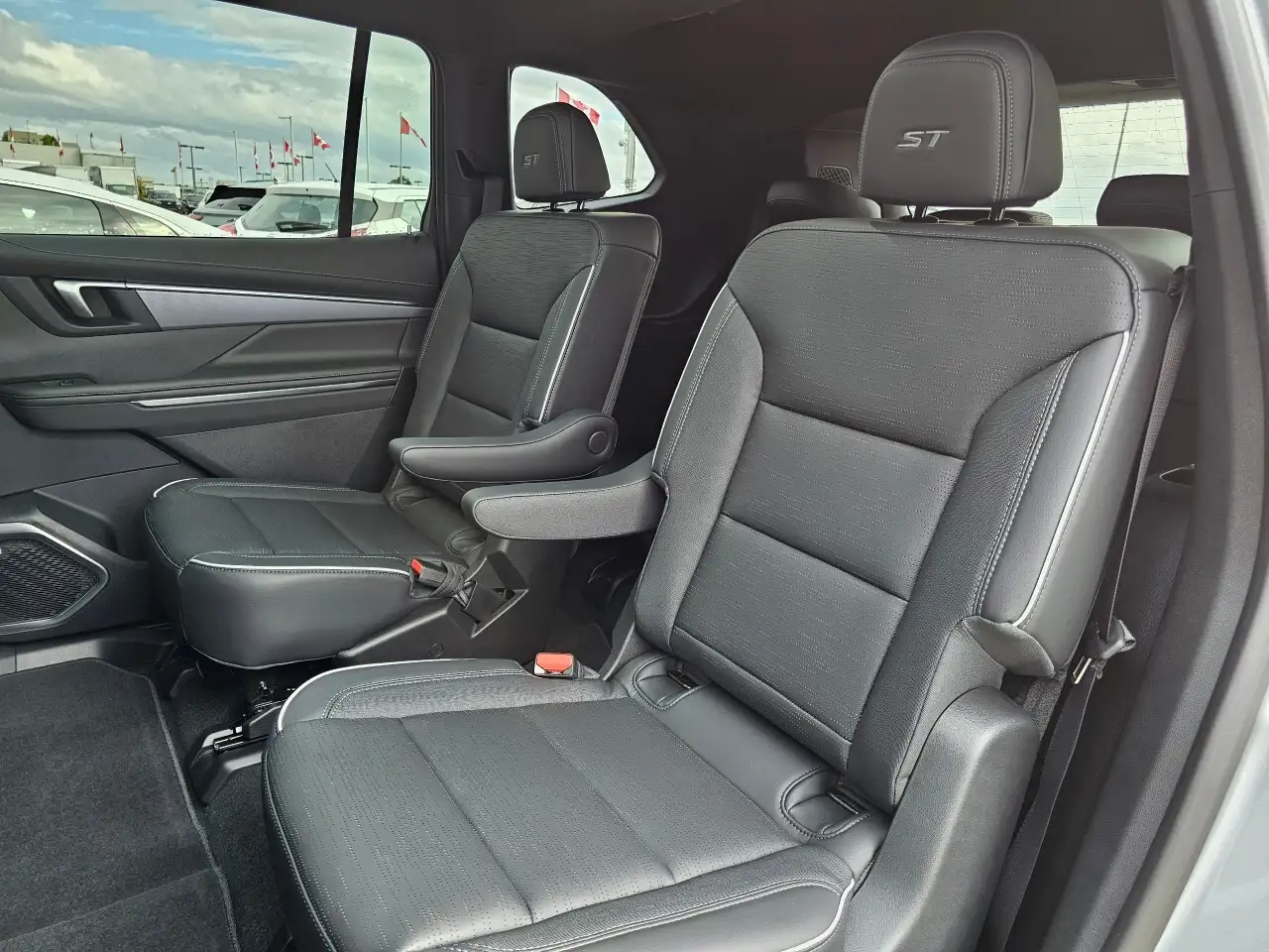 Buick Enclave снимка Buick Enclave