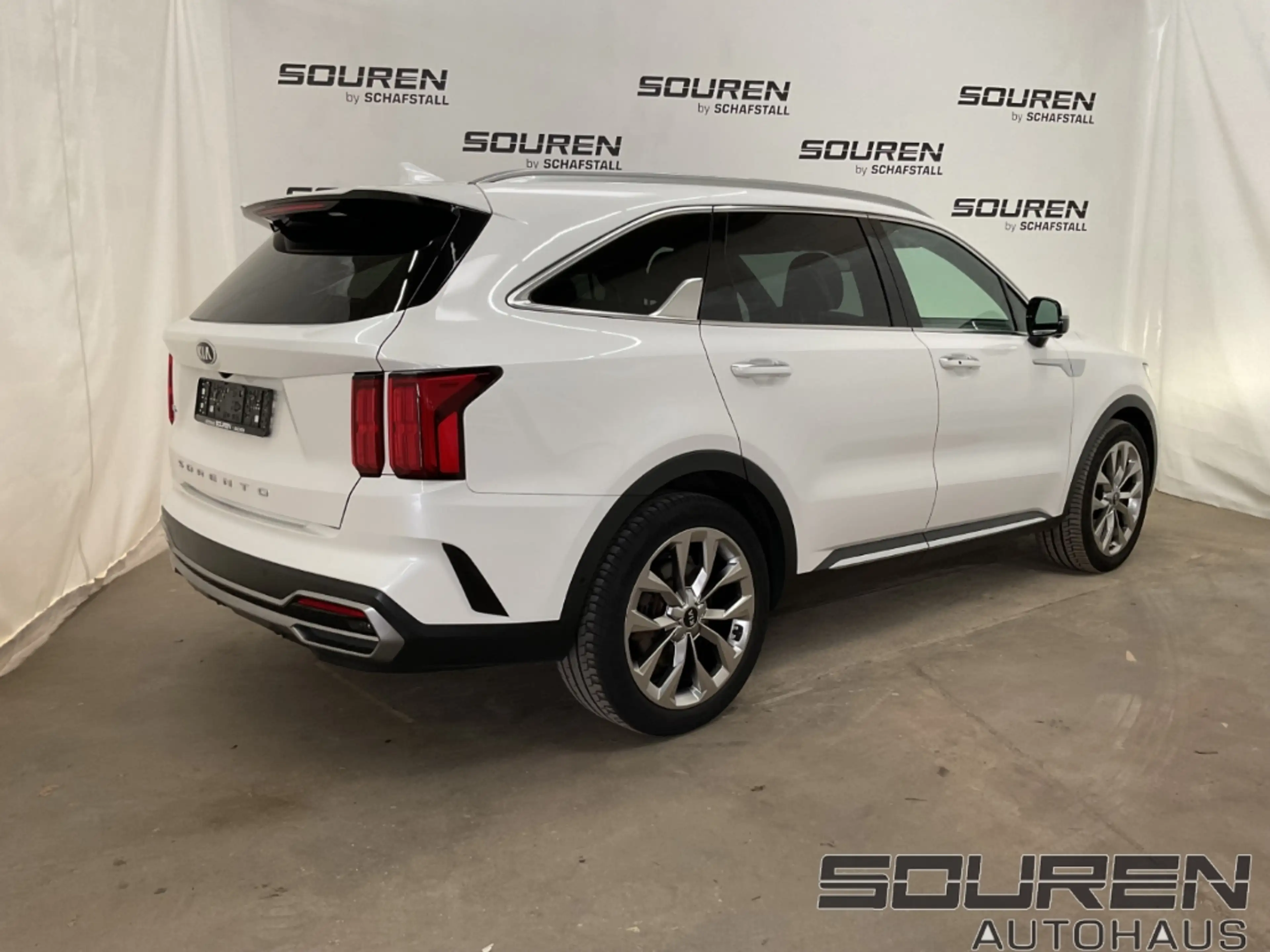 Kia Sorento 2.2D AWD DCT8 PLATINUM AHK Panoramadach — photo 4