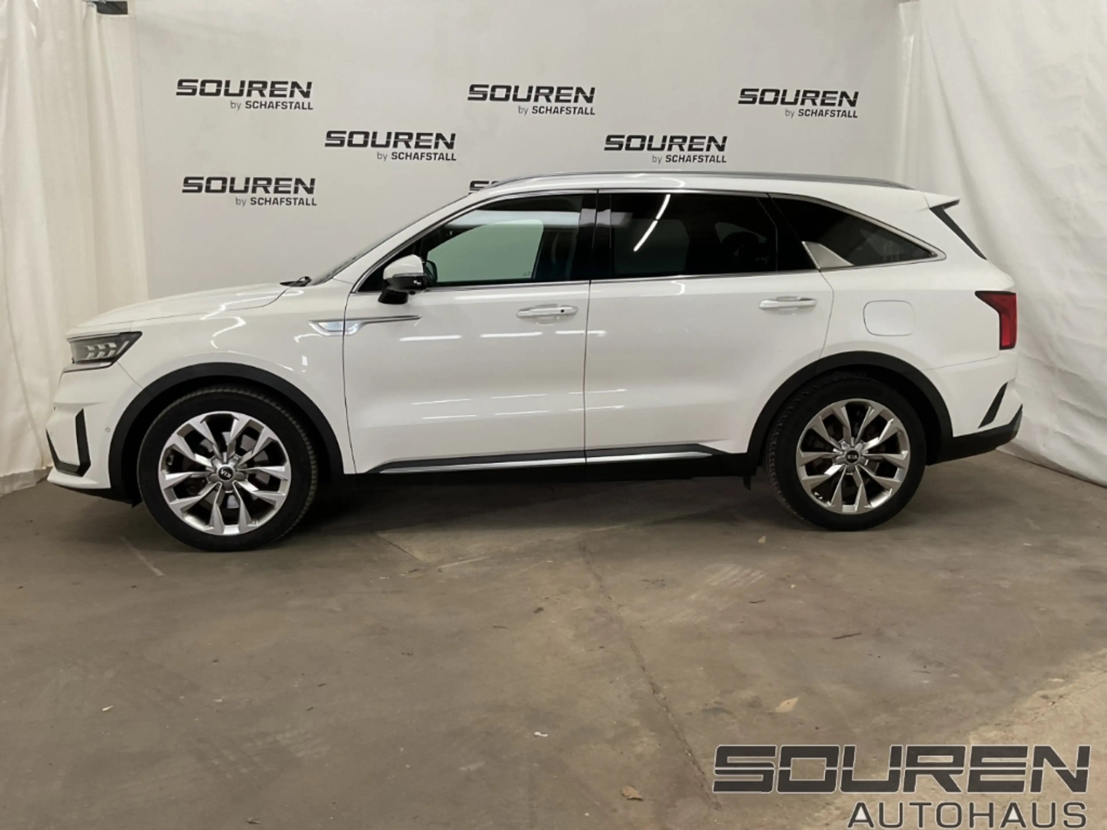Kia Sorento 2.2D AWD DCT8 PLATINUM AHK Panoramadach — photo 2