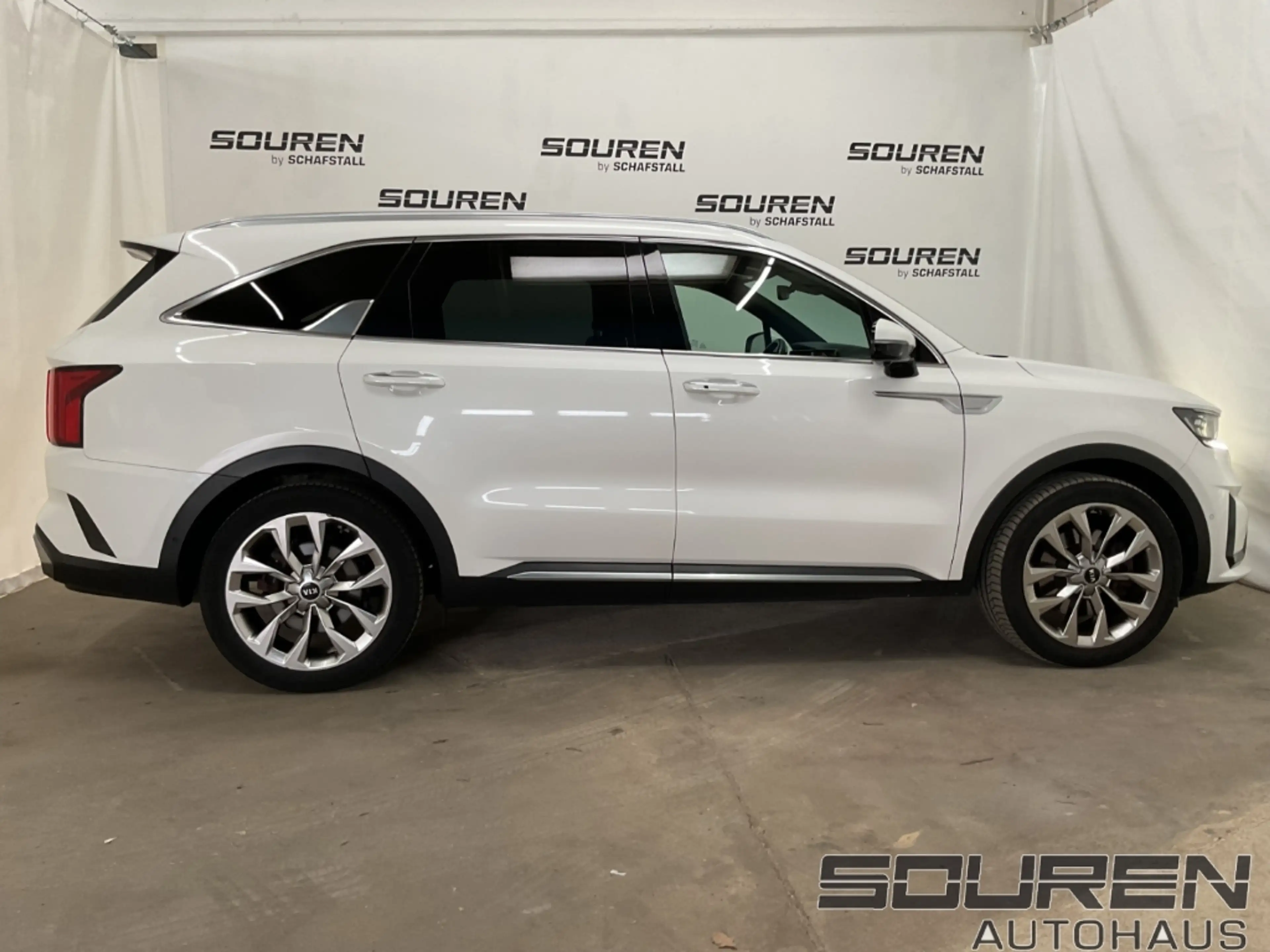 Kia Sorento 2.2D AWD DCT8 PLATINUM AHK Panoramadach — photo 3