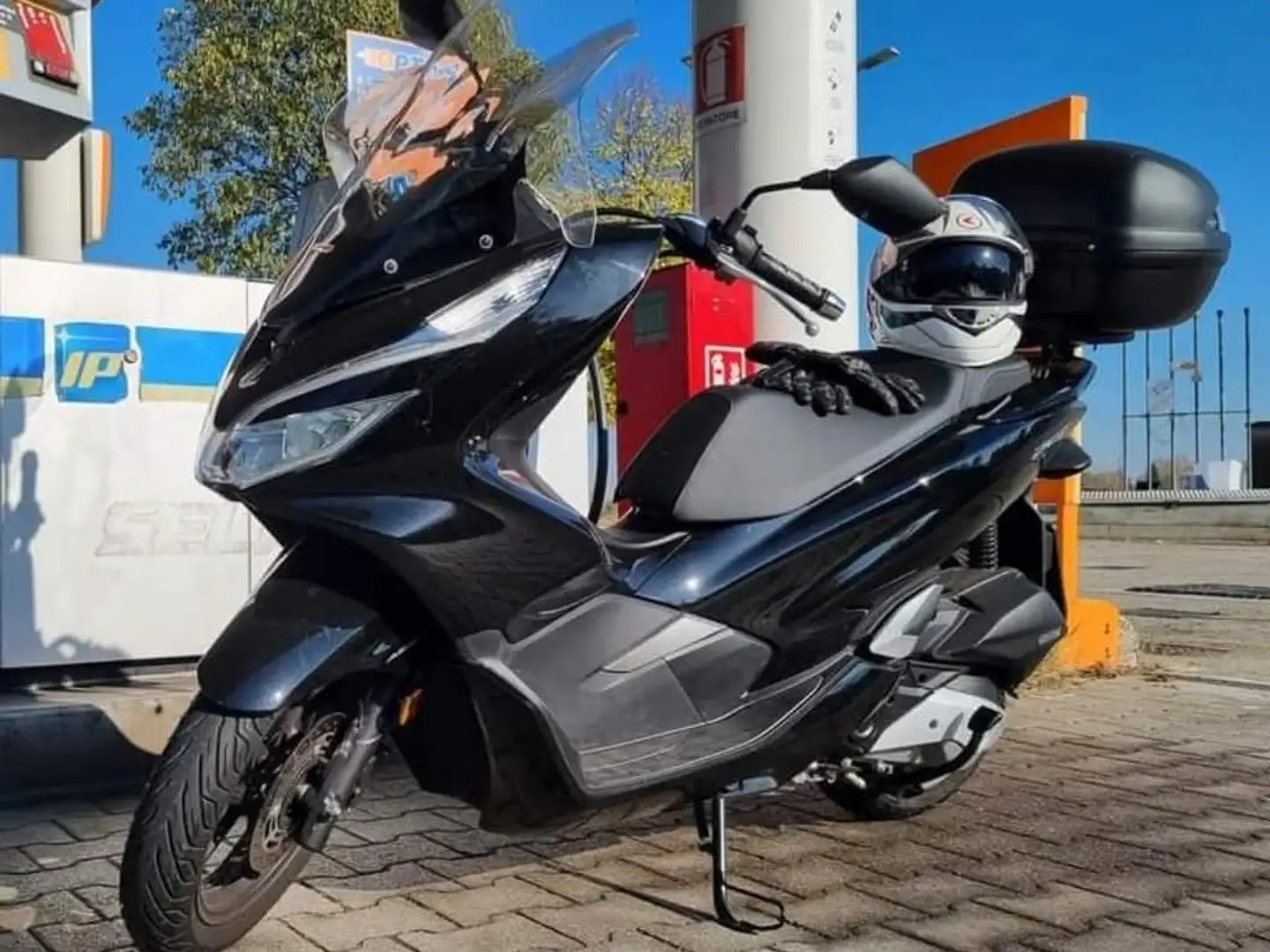 Honda PCX 125 Nero - 2
