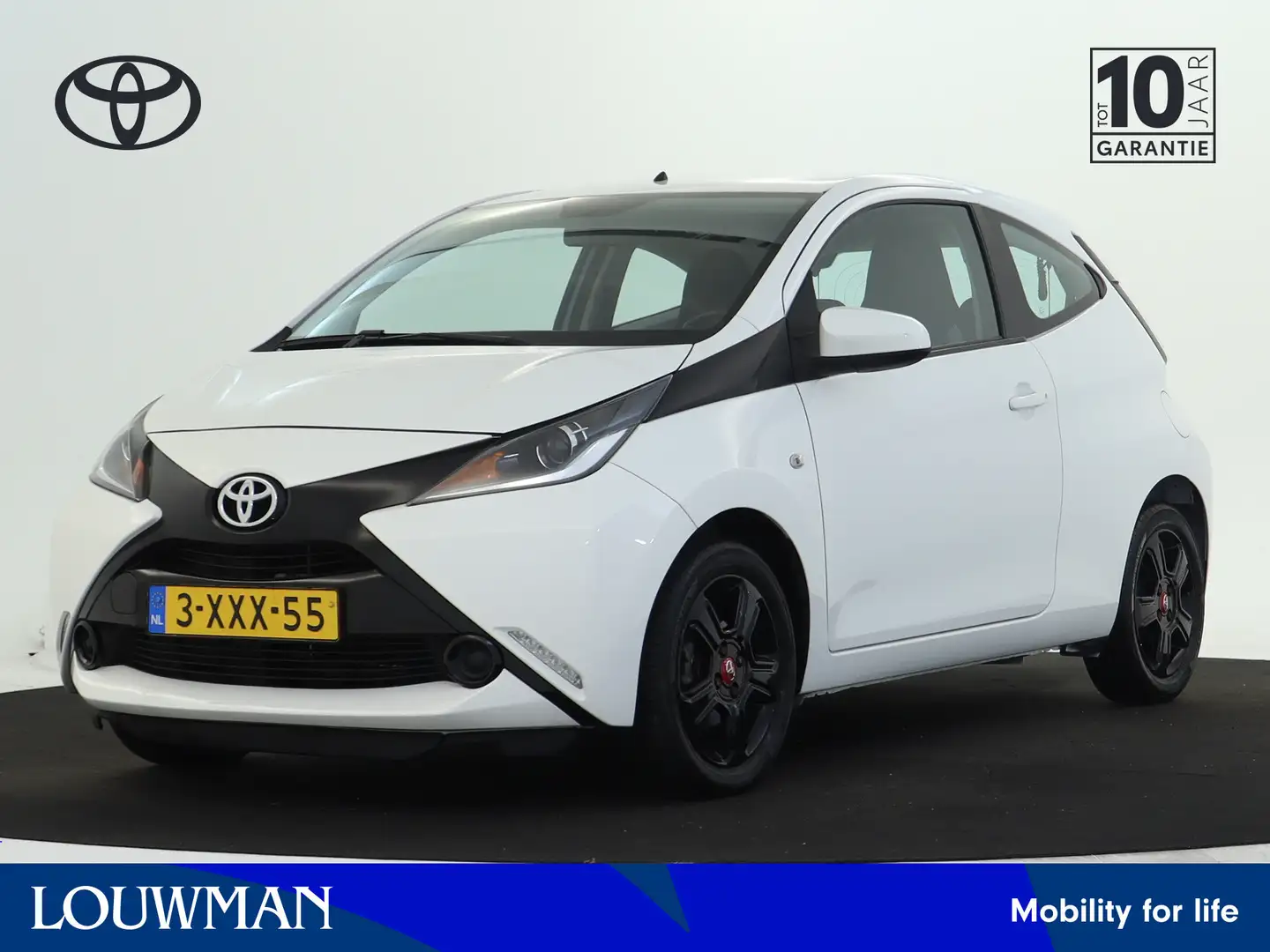 Toyota Aygo 1.0 VVT-i x-play Airco | Achteruitrijcamera | Lich Blanc - 1