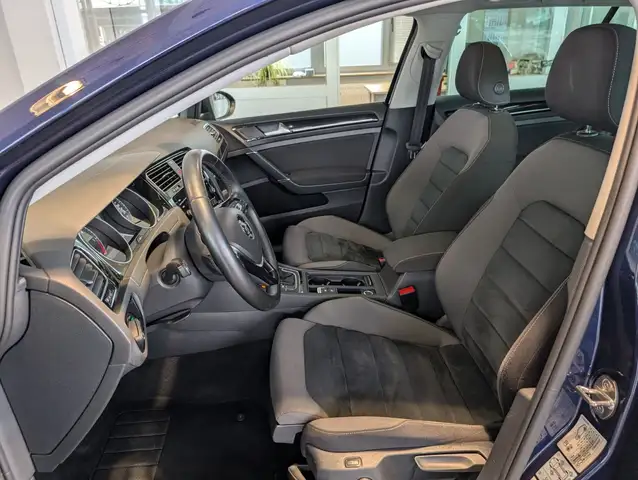 Volkswagen Golf view 9
