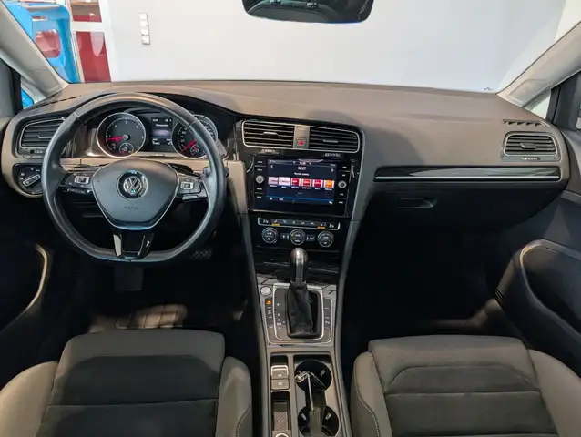 Volkswagen Golf view 15