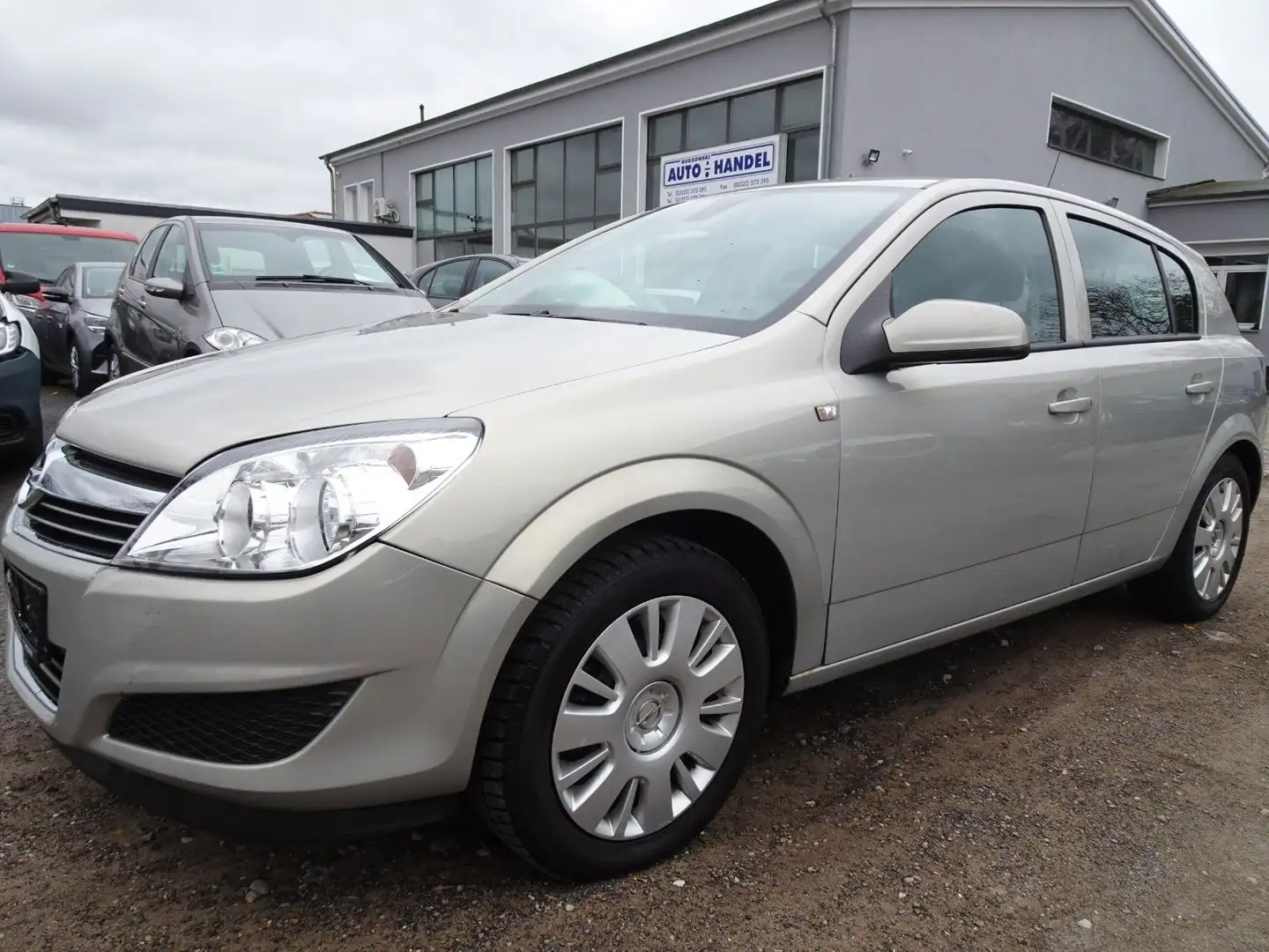 Opel Astra H Edition 1.6, 85kW, KLIMA-CD-ZV-2HAND-BC Grau - 1