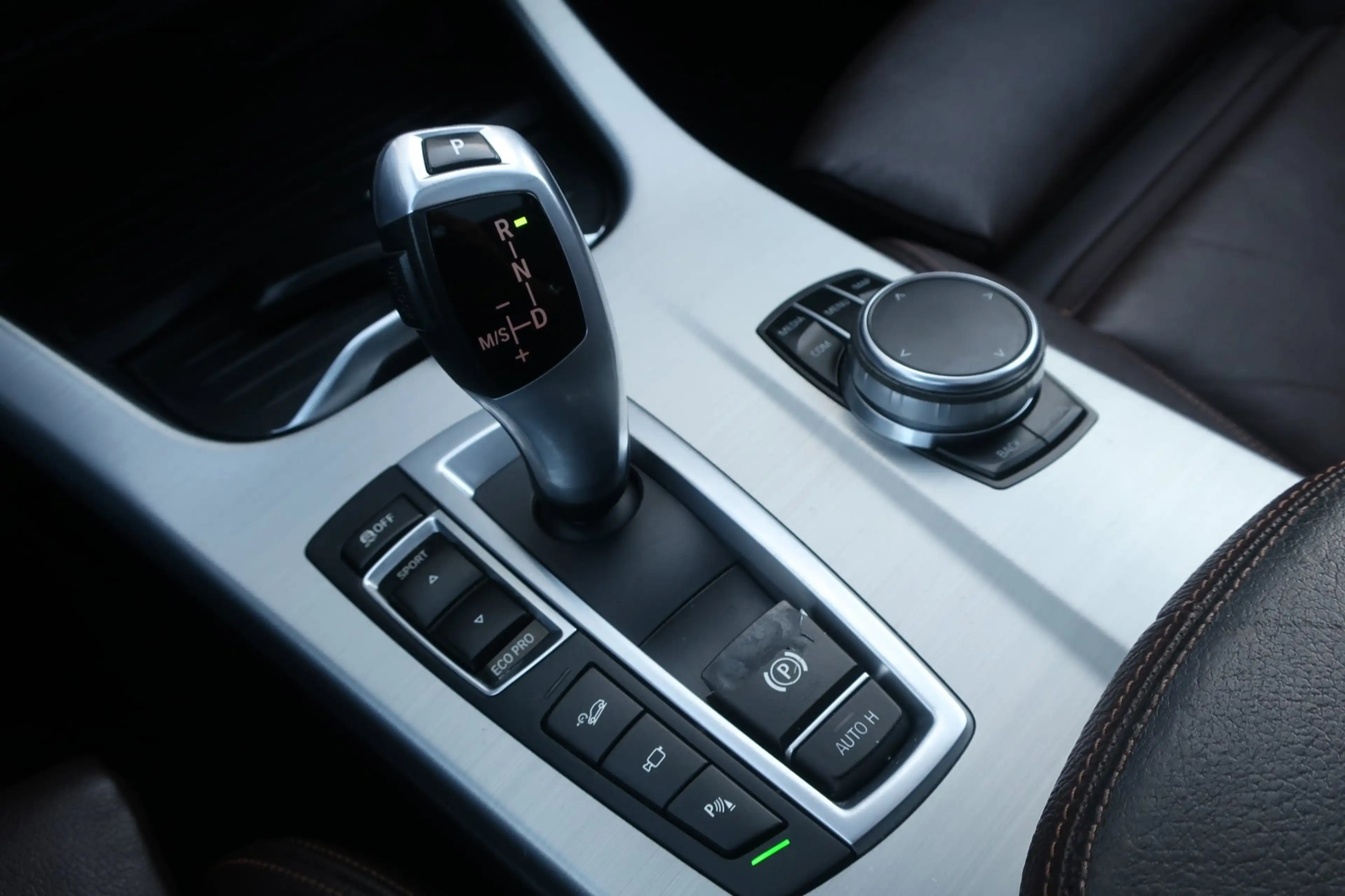 BMW X3 XDrive20d Centennial High Executive 2e EIG_LED_PAN — photo 31