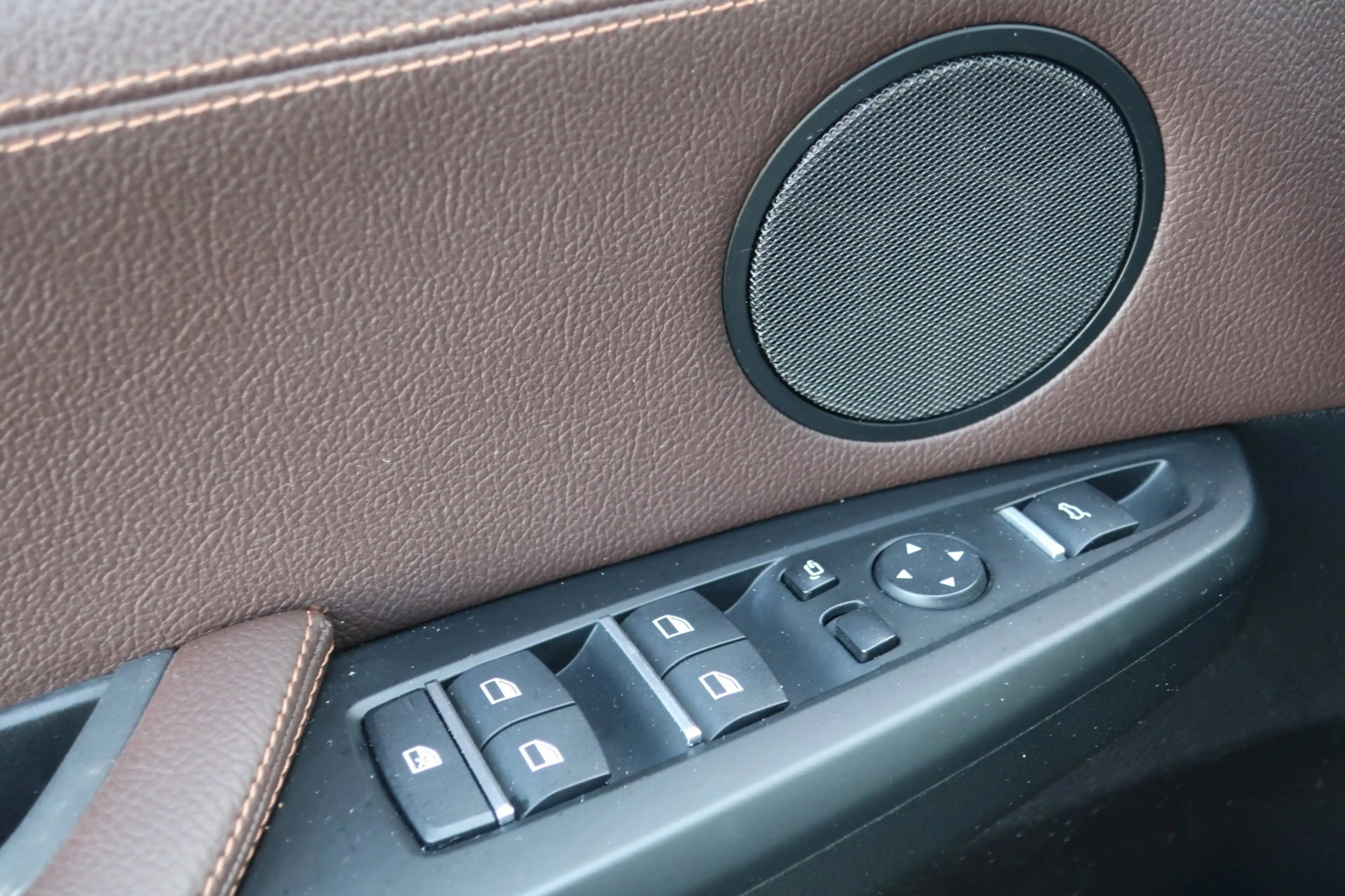BMW X3 XDrive20d Centennial High Executive 2e EIG_LED_PAN — photo 26