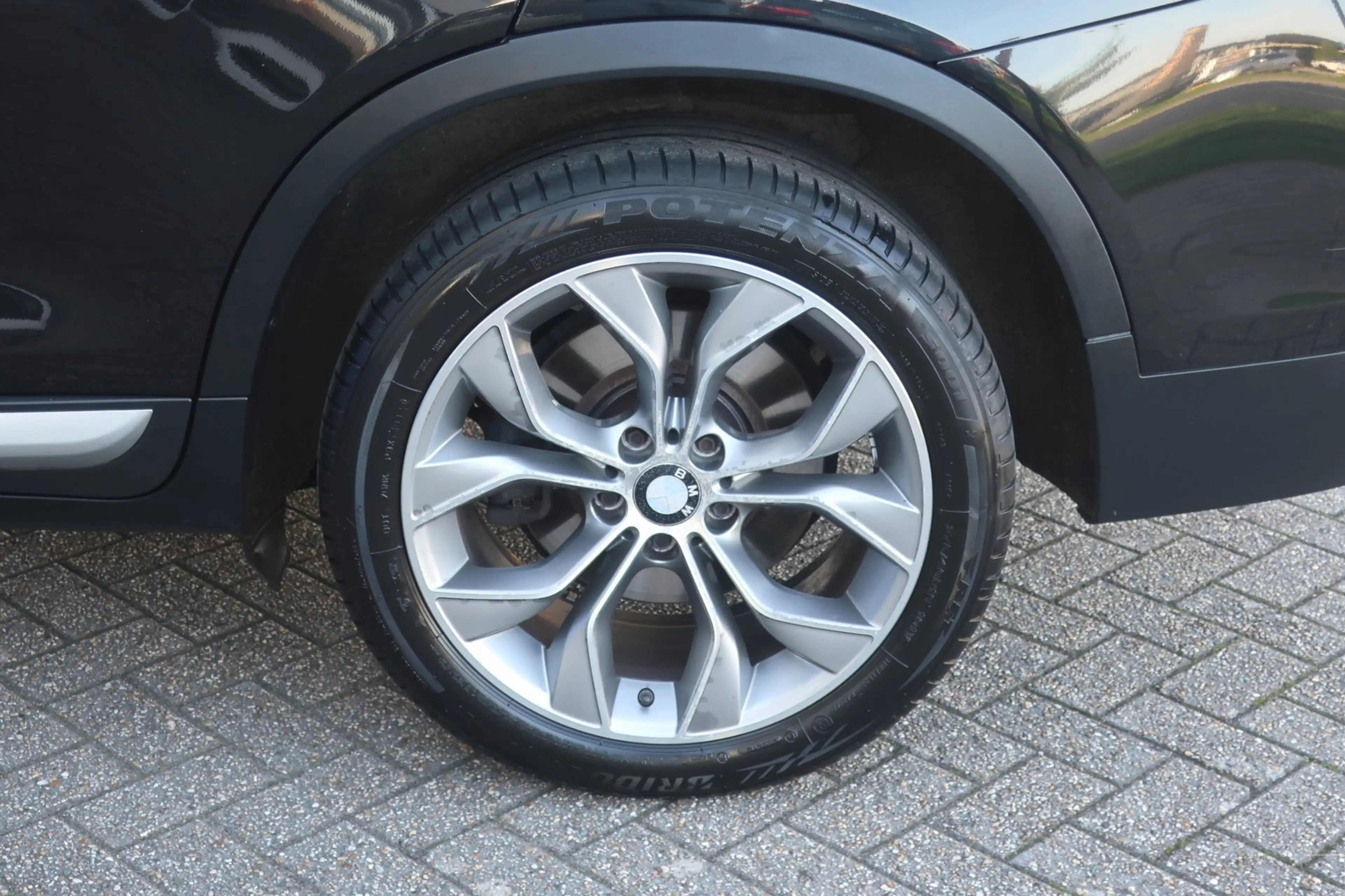 BMW X3 XDrive20d Centennial High Executive 2e EIG_LED_PAN — photo 33
