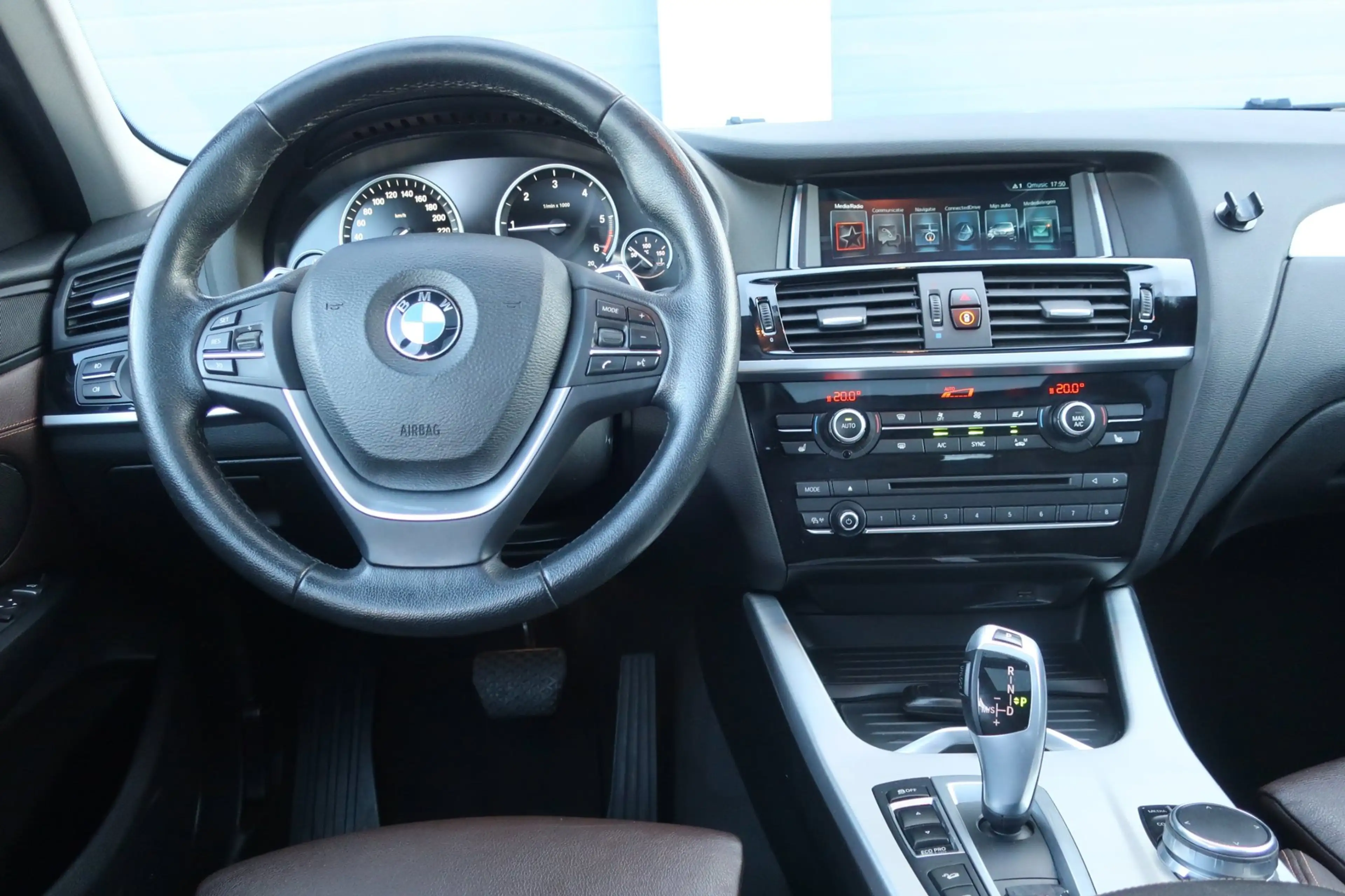 BMW X3 XDrive20d Centennial High Executive 2e EIG_LED_PAN — photo 14