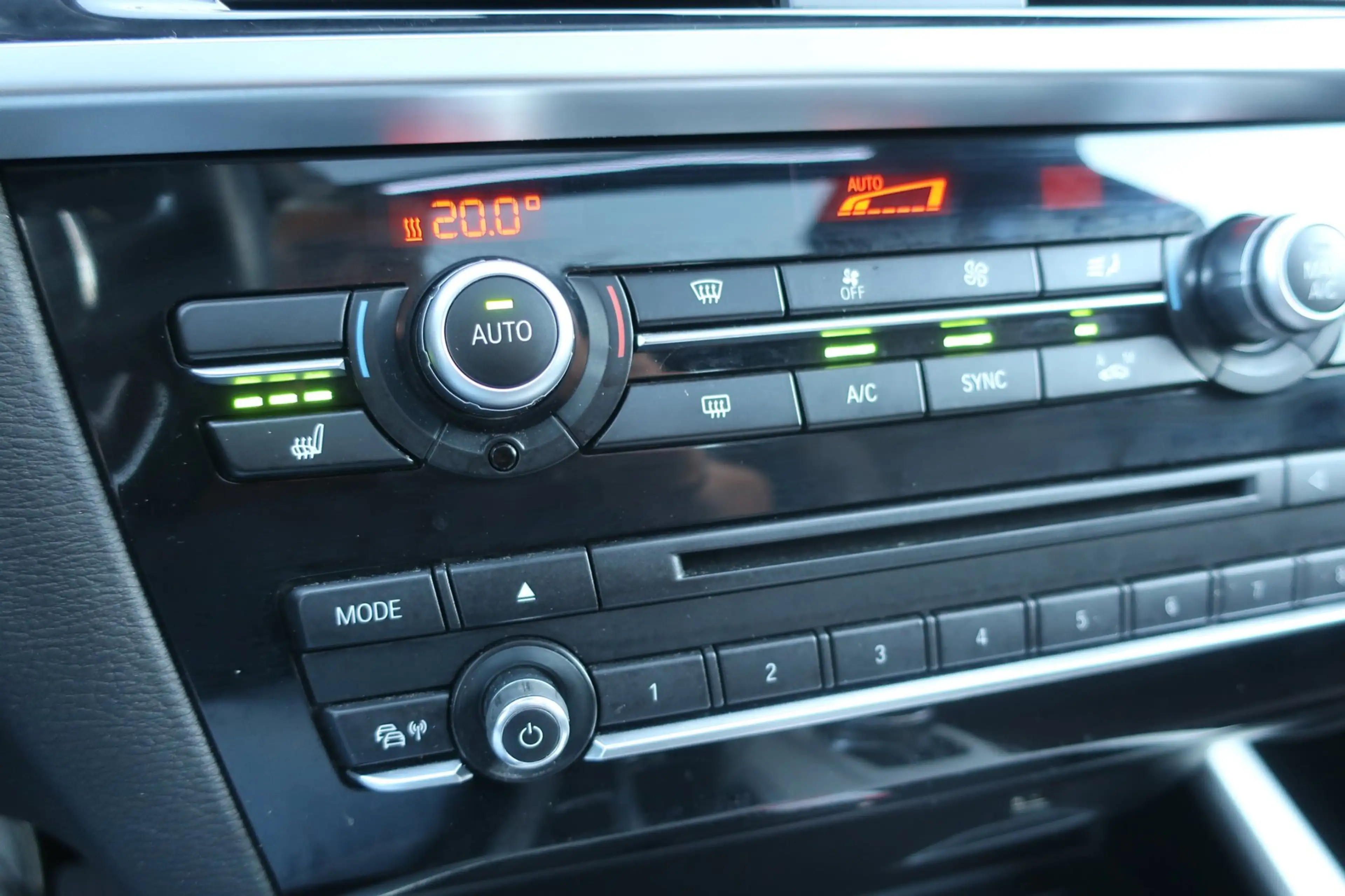 BMW X3 XDrive20d Centennial High Executive 2e EIG_LED_PAN — photo 17