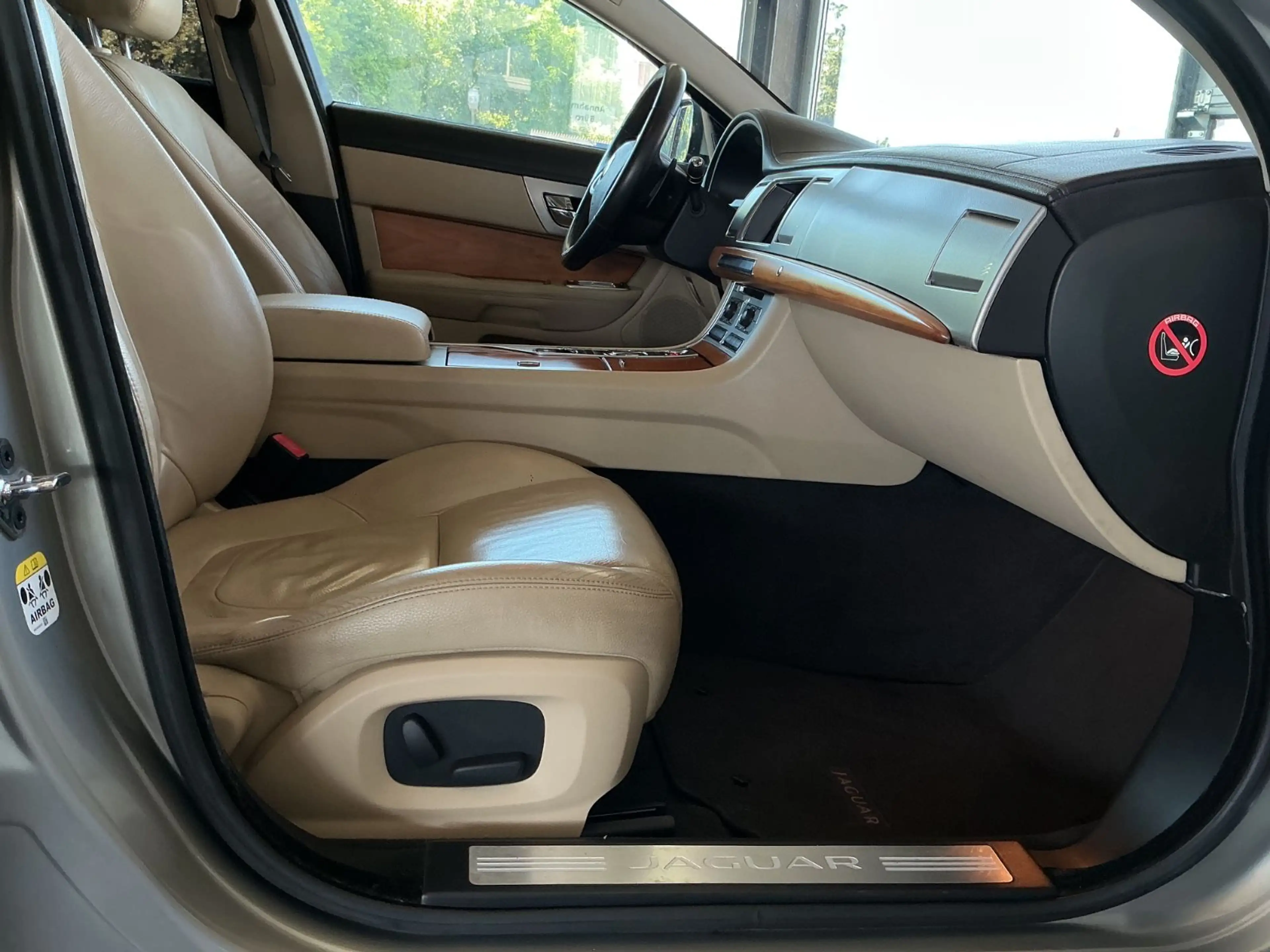 Jaguar XF Sportbrake 2.2 Diesel * Sportpaket * Tempomat — photo 10
