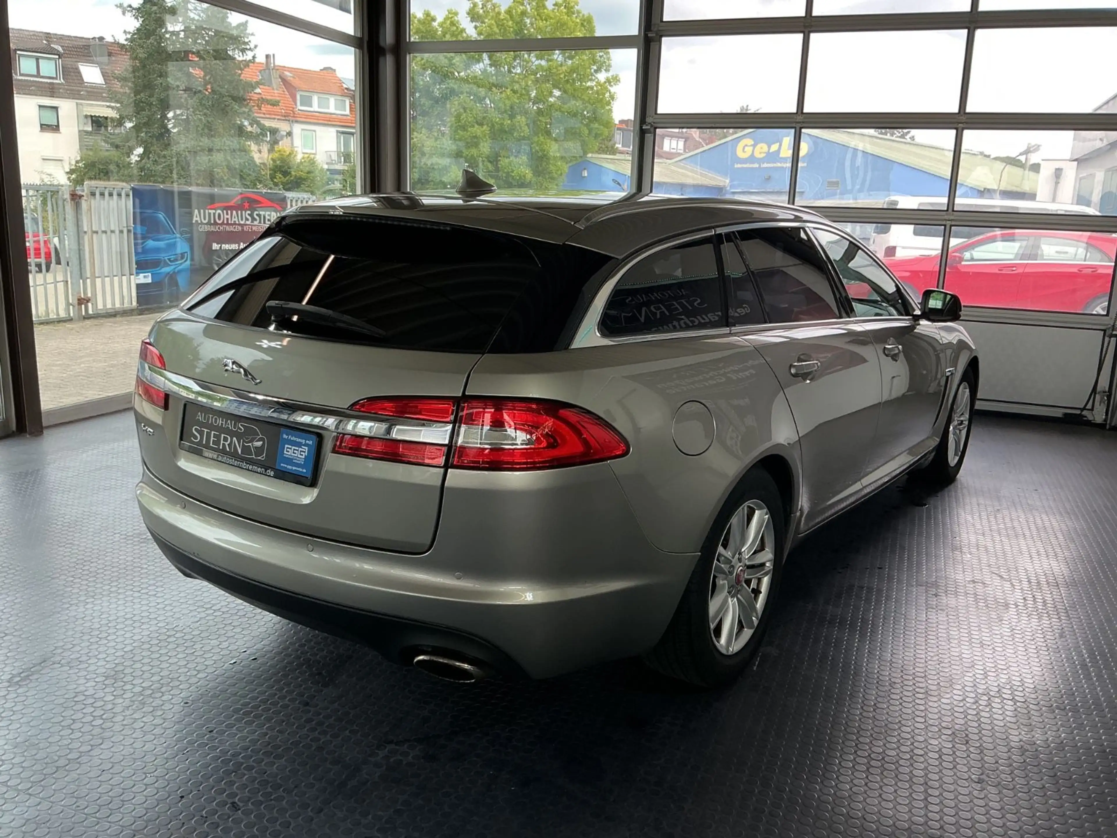 Jaguar XF Sportbrake 2.2 Diesel * Sportpaket * Tempomat — photo 8