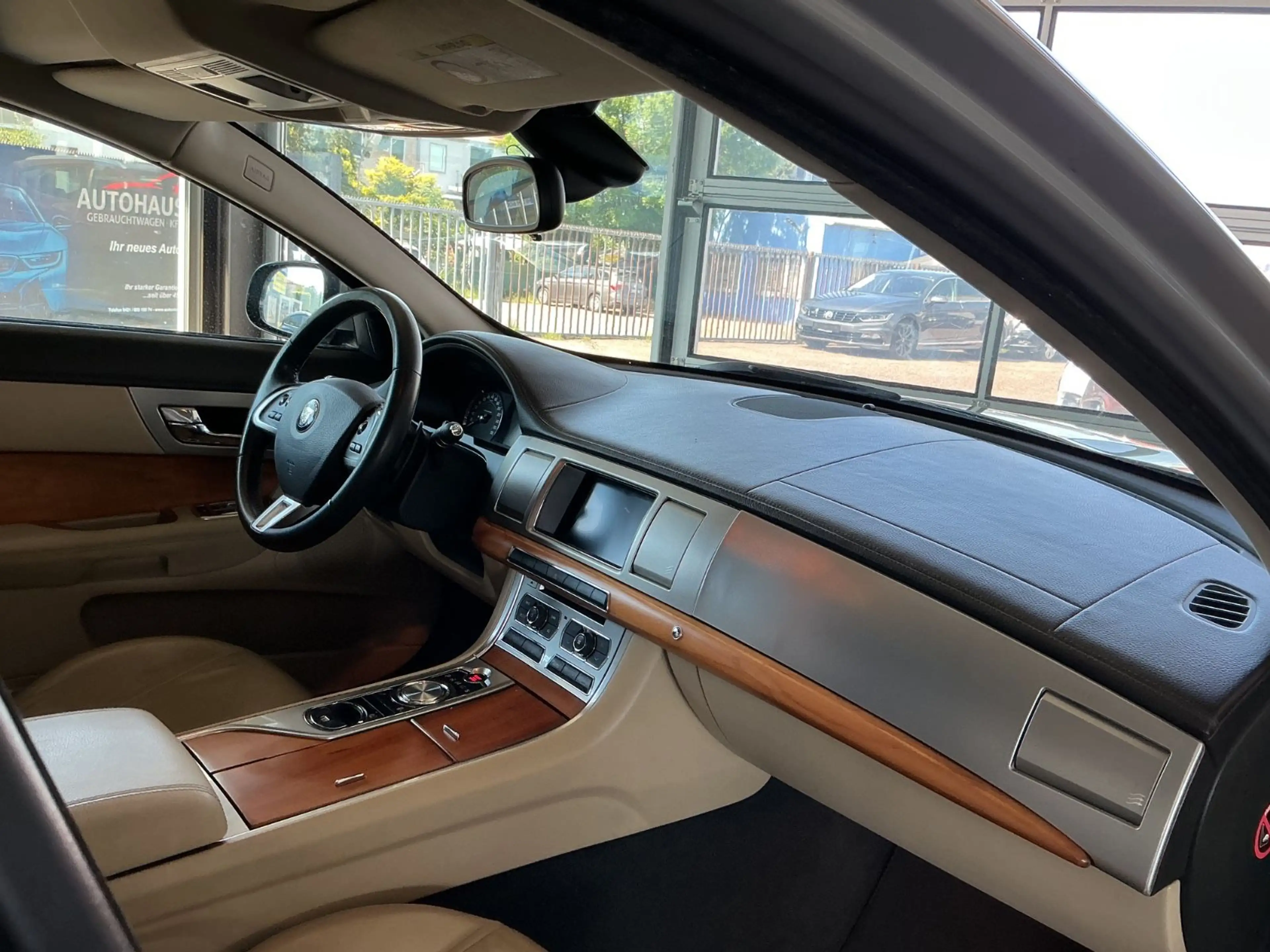Jaguar XF Sportbrake 2.2 Diesel * Sportpaket * Tempomat — photo 9