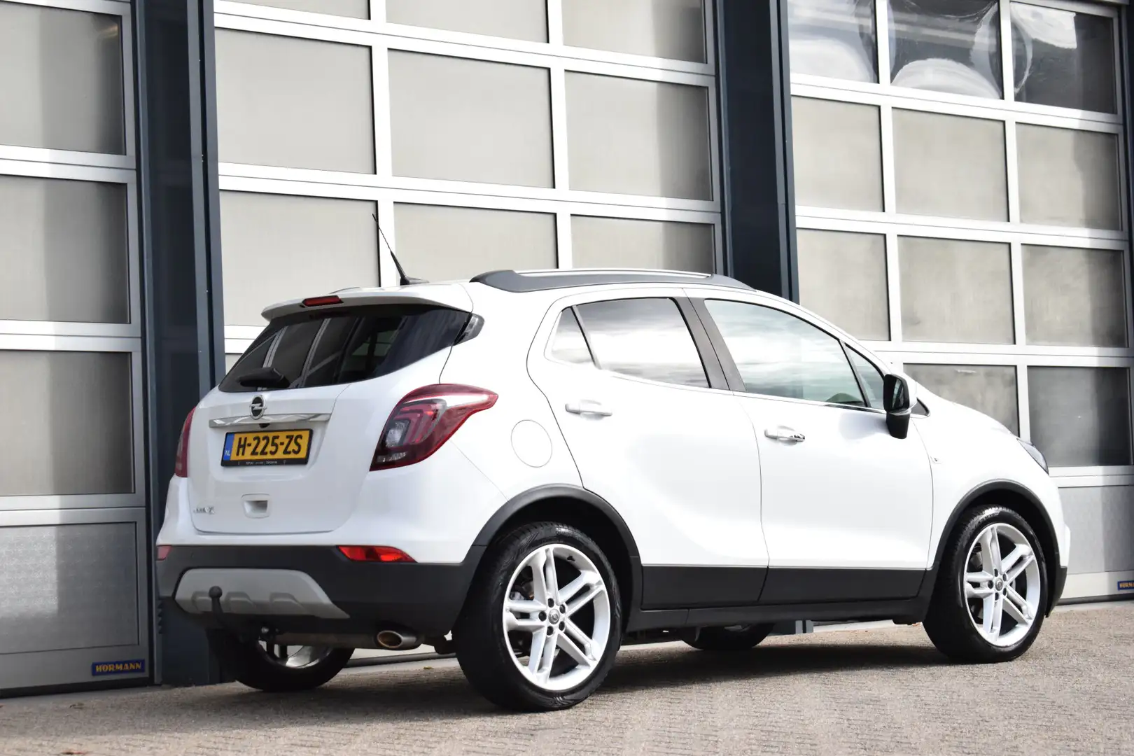 Opel Mokka X 1.4 Turbo Innovation Dakje | Leer | Trekhaak Wit - 2