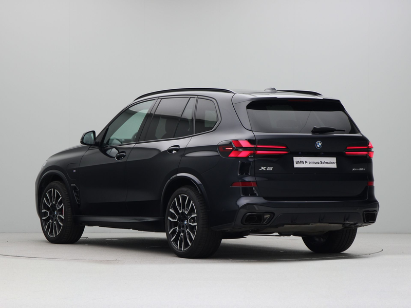BMW X5 xDrive50e — photo 10
