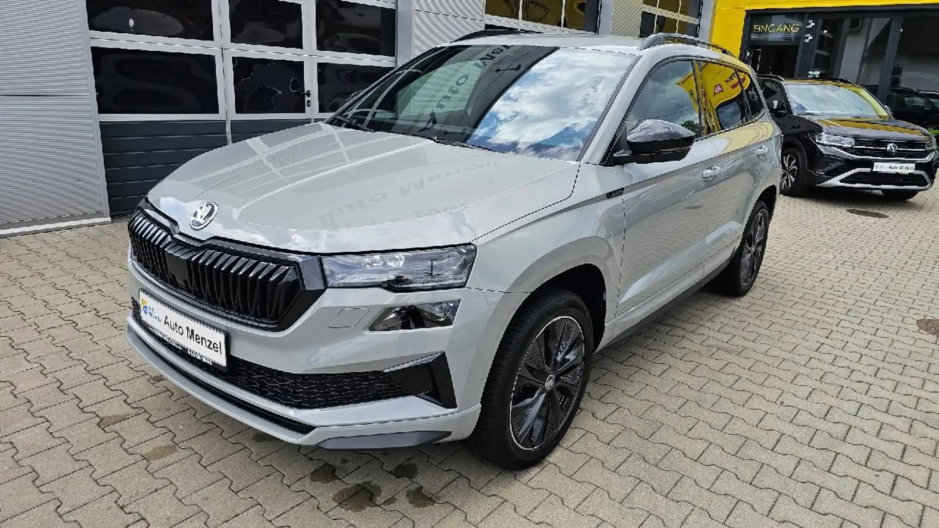Skoda Karoq Sportline ACC/AHK/virt.Pedal/Navi/Kamera Gris - 1