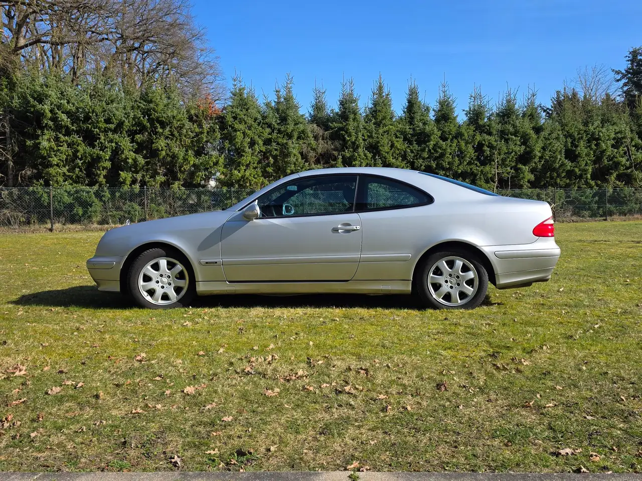 Mercedes-Benz CLK 230 CLK-Klasse Coupe Kompressor Avantgarde, foto 2