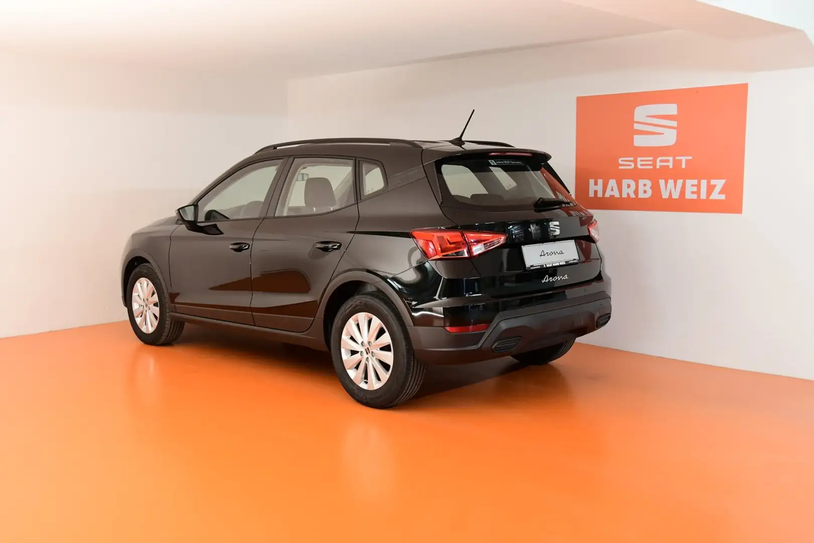 SEAT Arona Reference 1.0 TSI Schwarz - 2