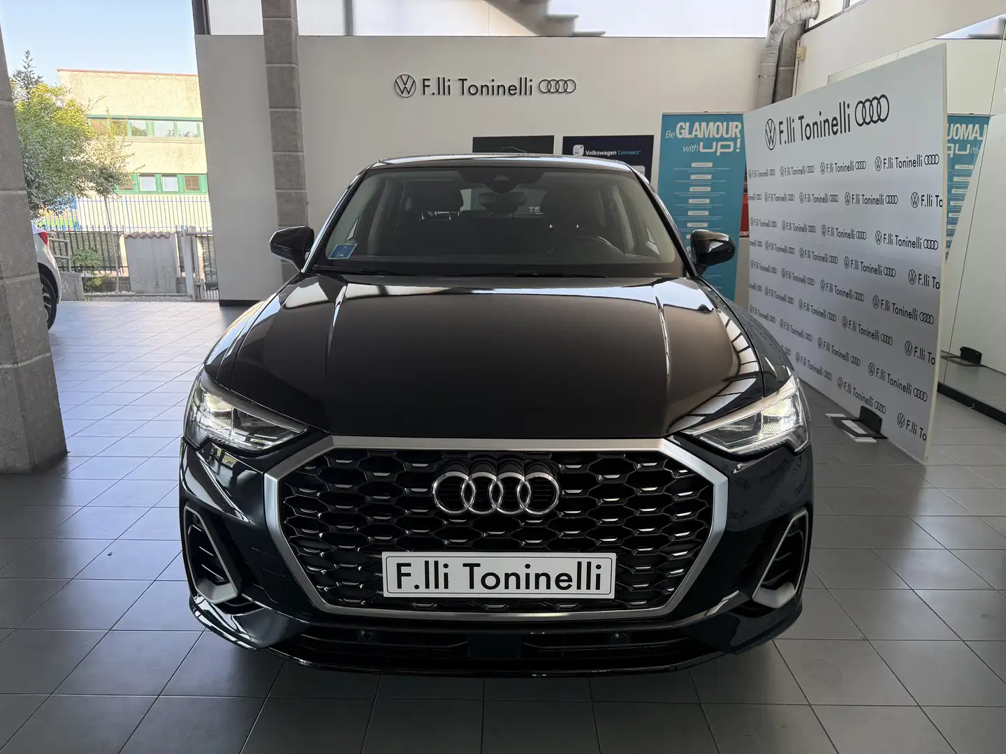 Audi Q3 Q3 35 1.5 tfsi S line edition s-tronic Noir - 2