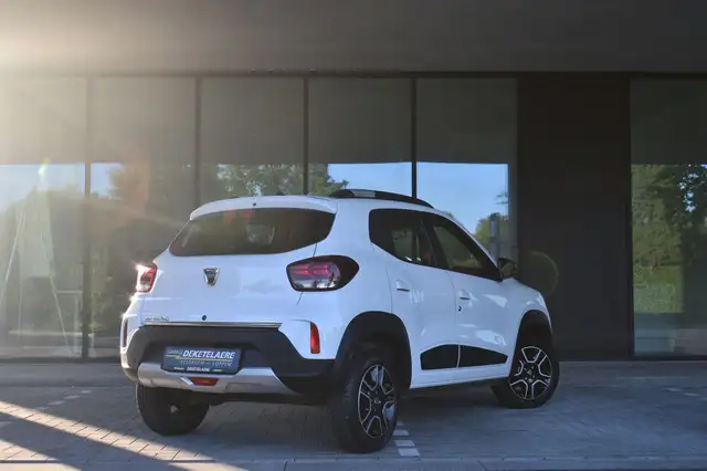 Dacia Spring view 2