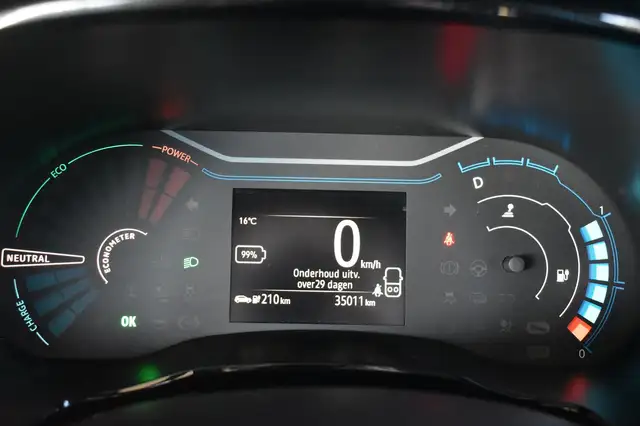 Dacia Spring view 9