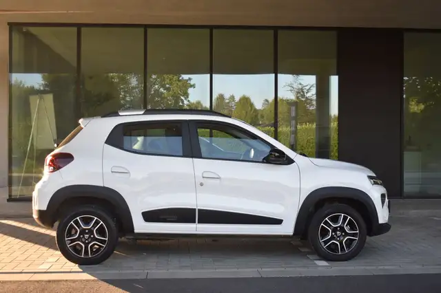 Dacia Spring view 3