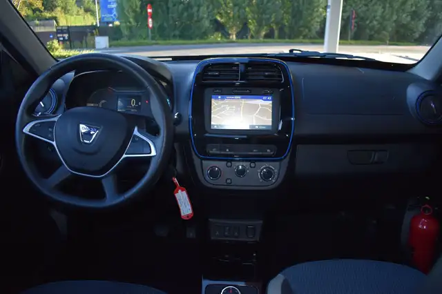 Dacia Spring view 8