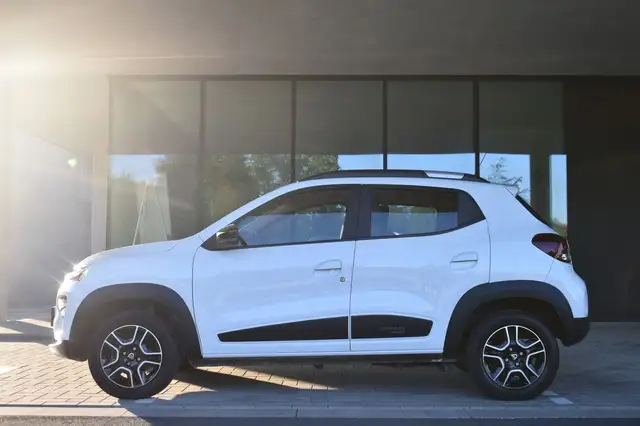 Dacia Spring view 4