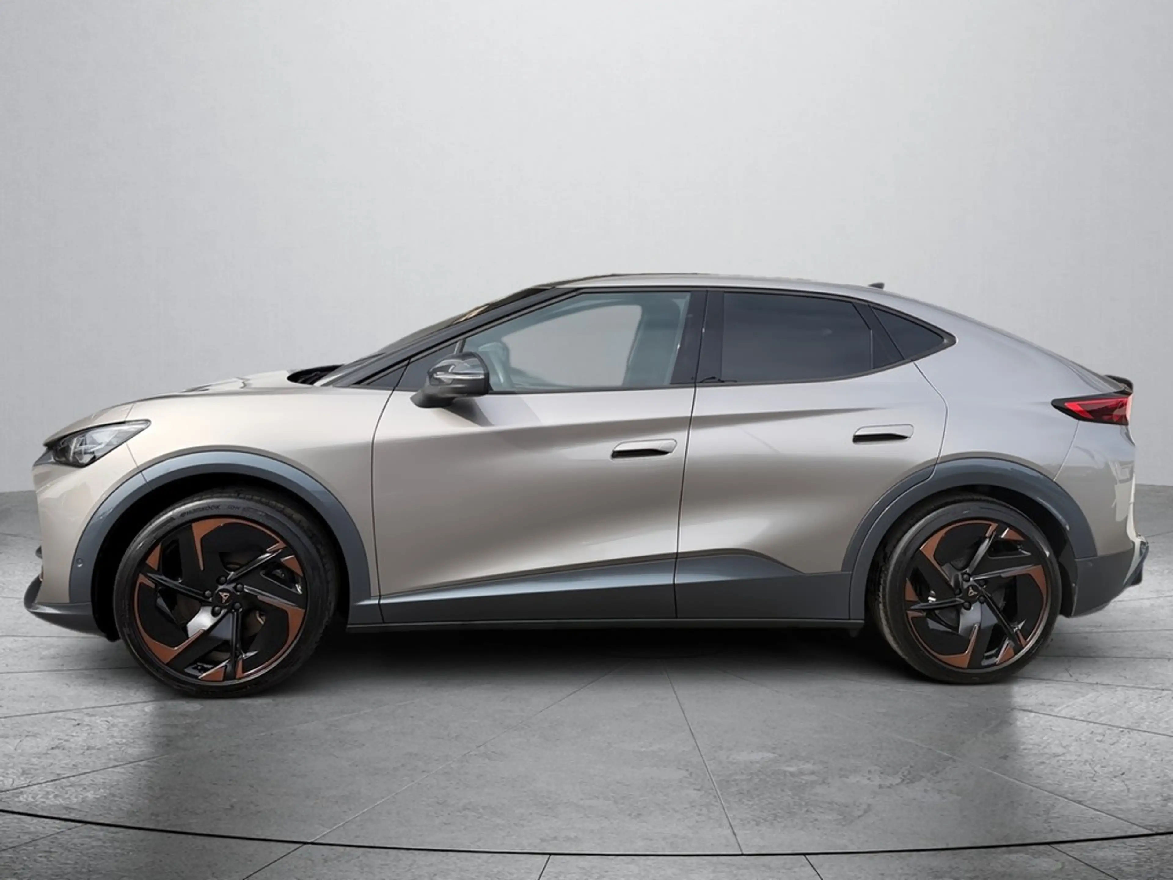 CUPRA Tavascan 250KW 4Drive VZ — photo 4