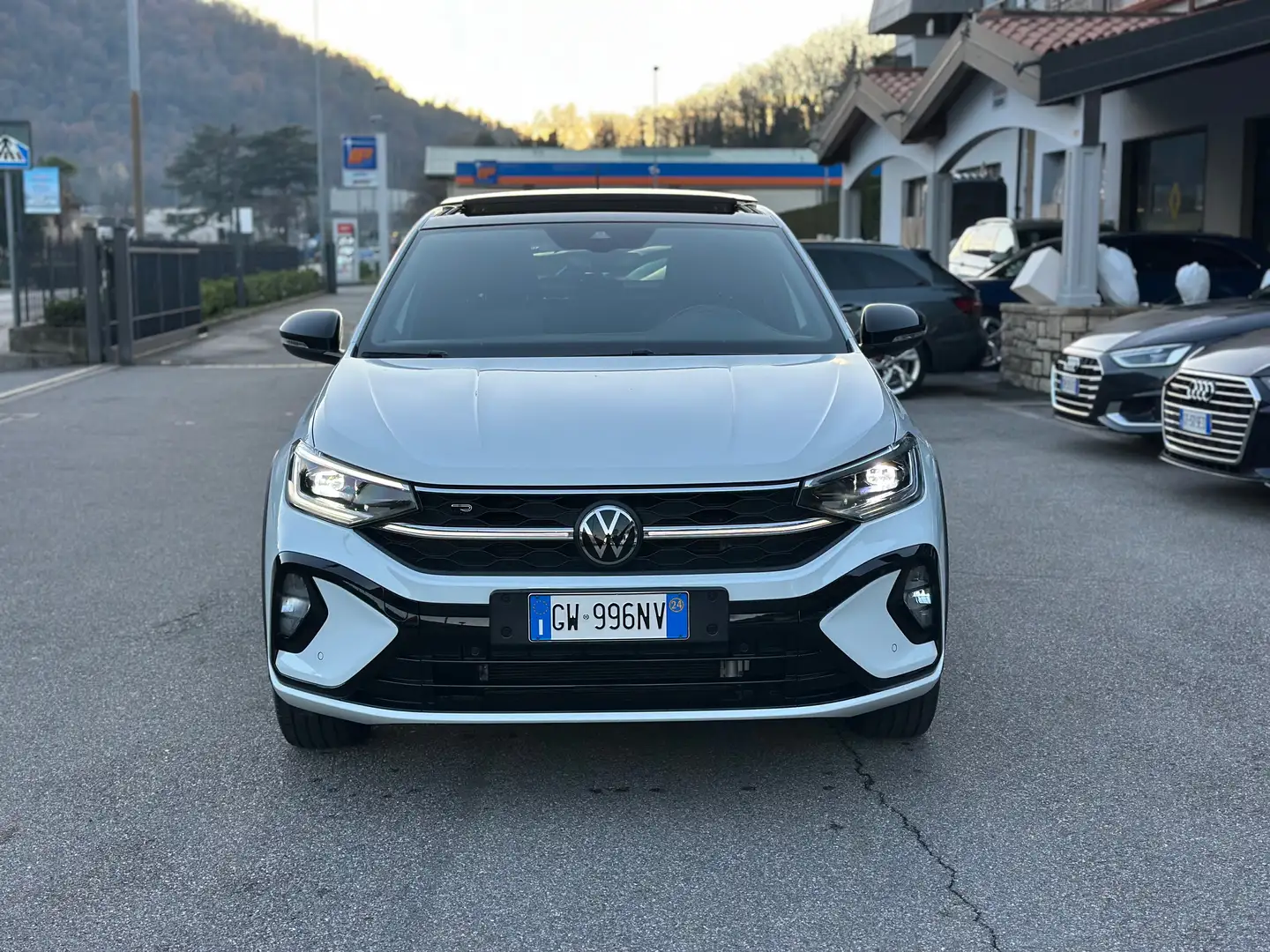 Volkswagen Taigo Taigo 1.0 tsi R-Line 115cv Blanc - 2