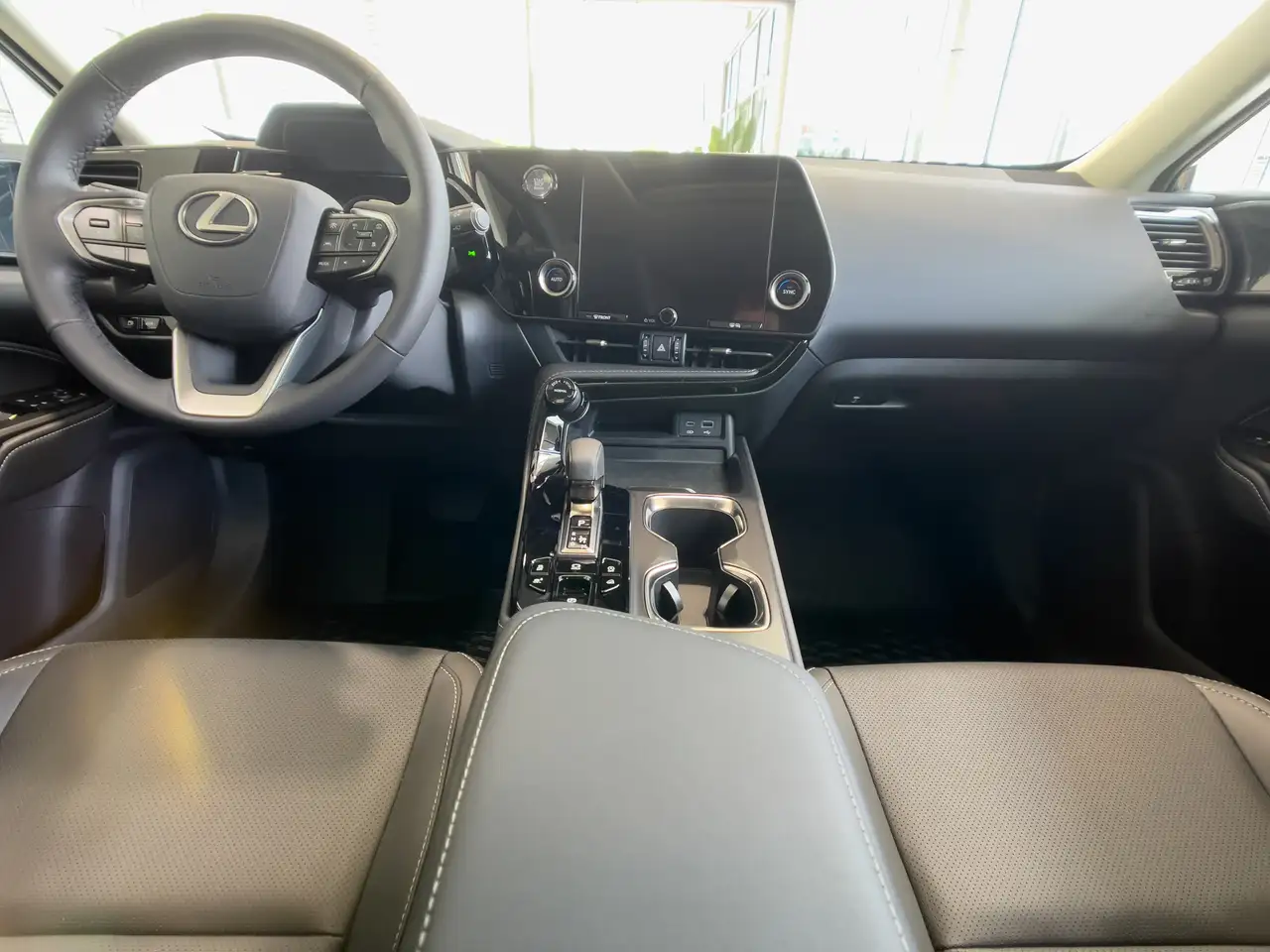 Lexus NX photo Lexus NX