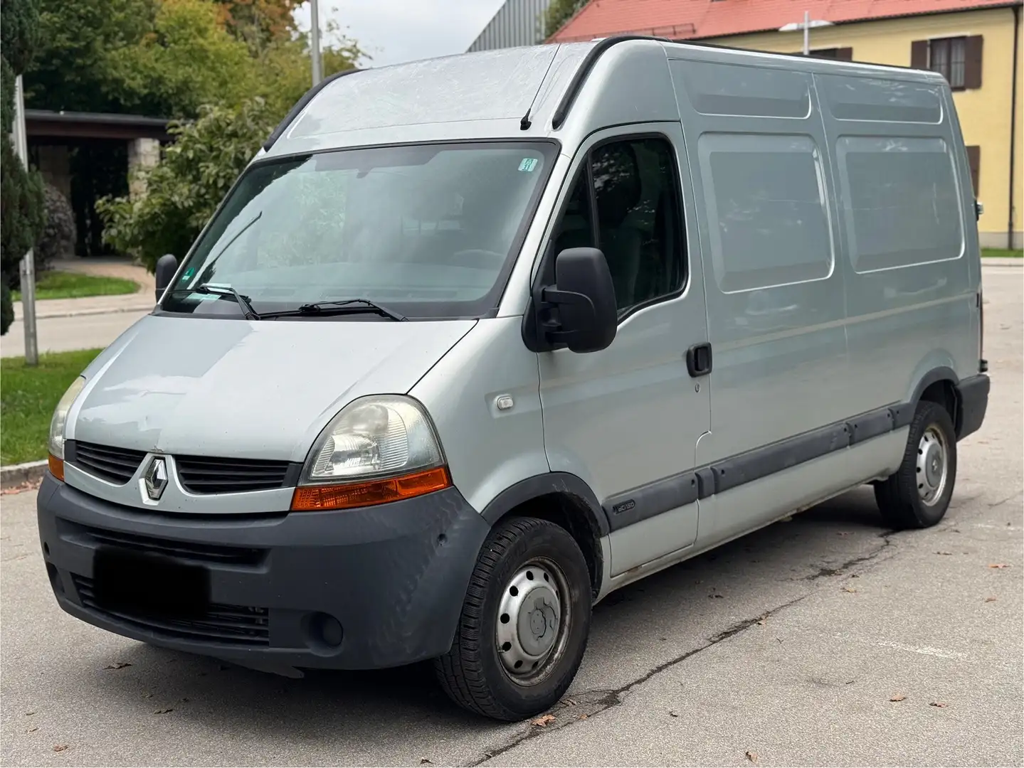 Renault Master 2.5 dCi 150 FAP L2H2 Grau - 1