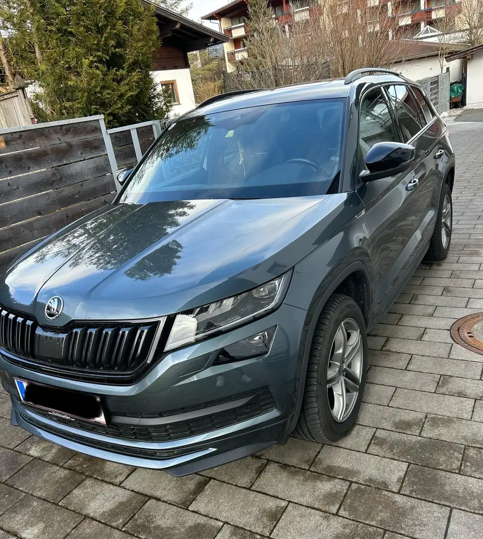 Skoda Kodiaq 2,0 TDI SCR 4x4 Scout 7 Sitze DSG Grau - 2