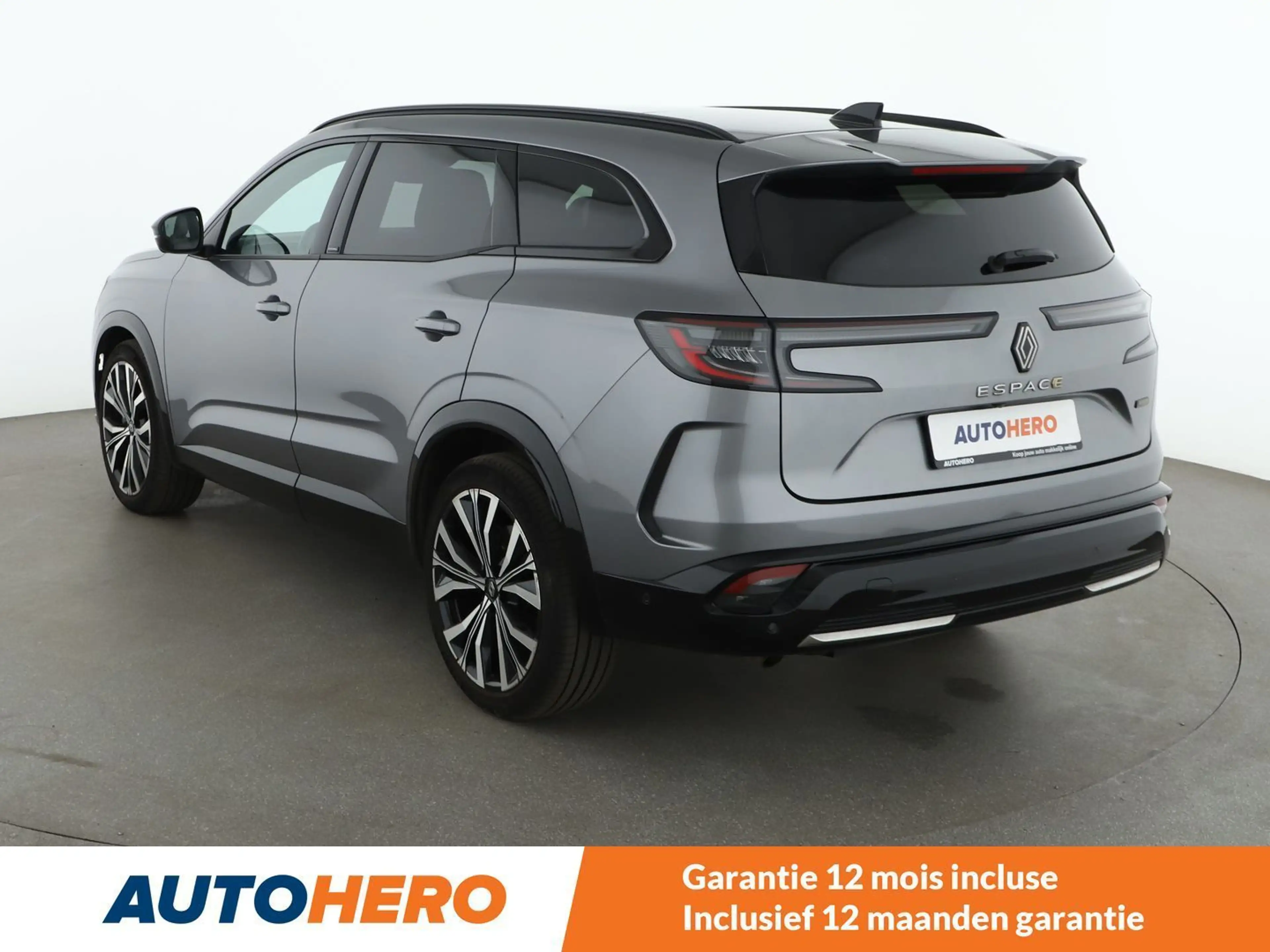 Renault Grand Espace 1.2 E-Tech Hybrid Iconic — photo 4