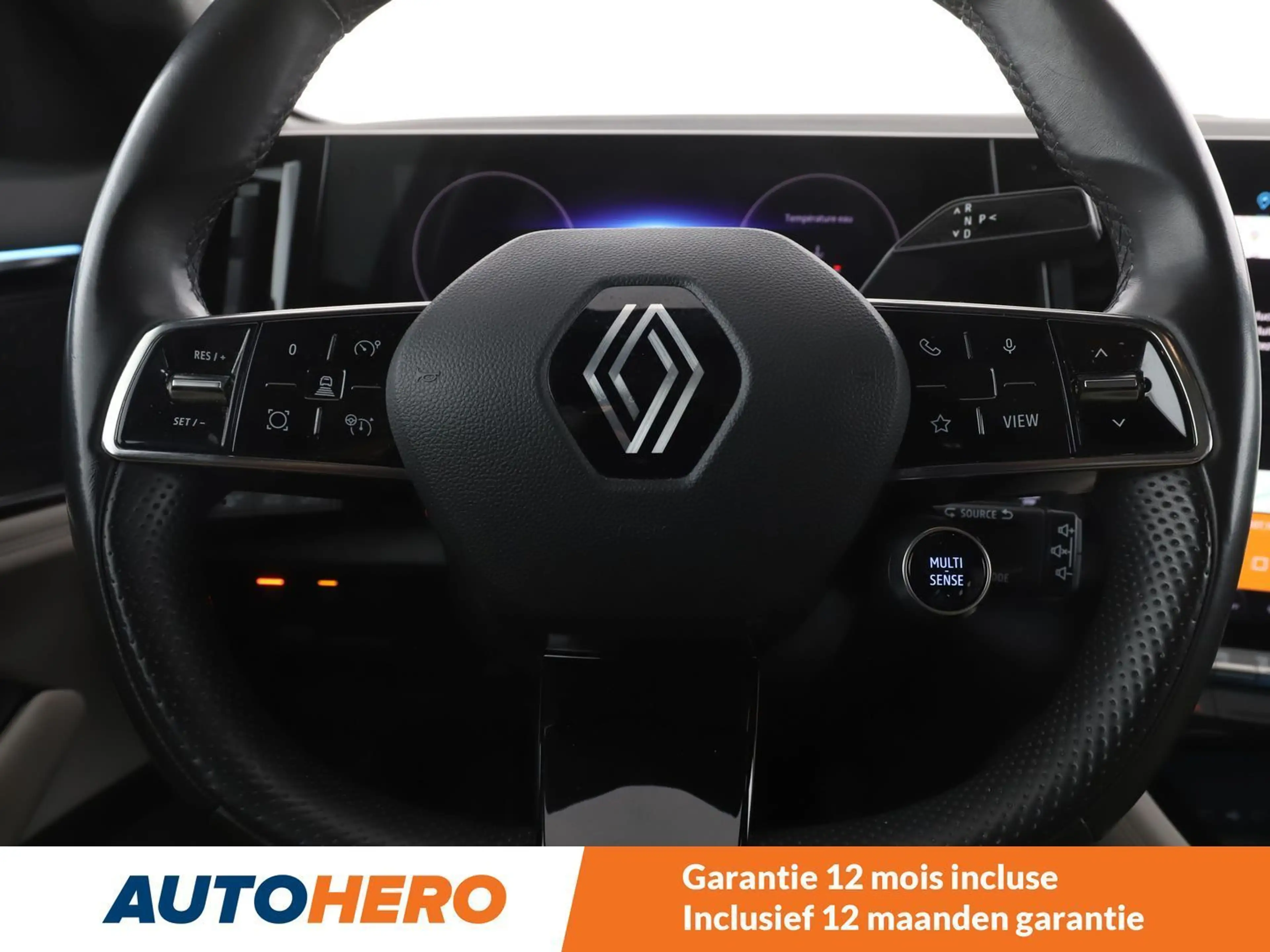 Renault Grand Espace 1.2 E-Tech Hybrid Iconic — photo 10