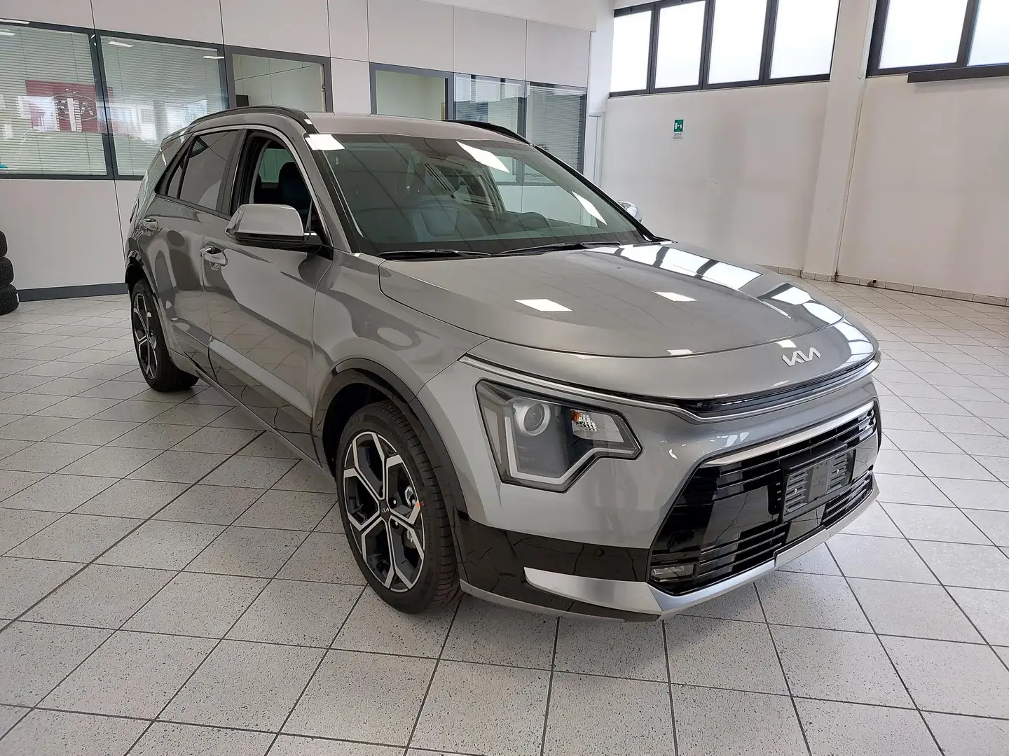 Kia Niro II 2022 - Niro 1.6 gdi phev Style 171cv dct6 Grigio - 2
