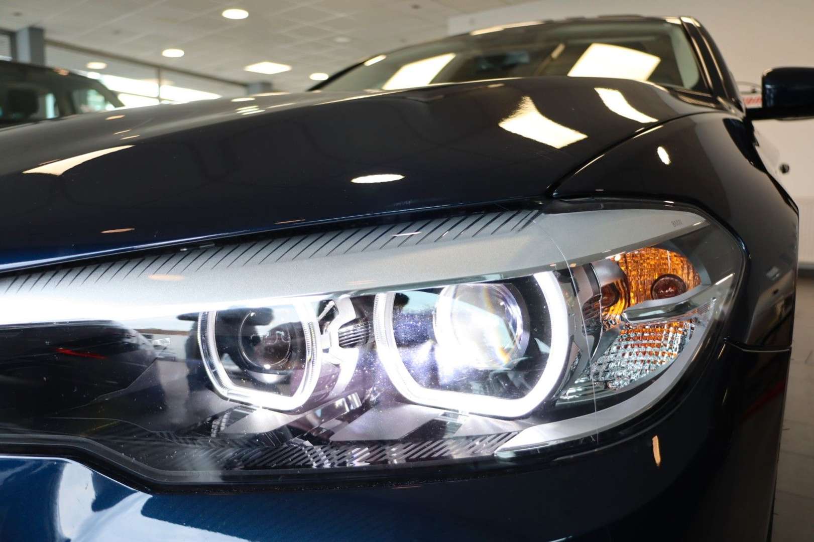 BMW Série 5 520d Luxury -  - Joinsteer - #2