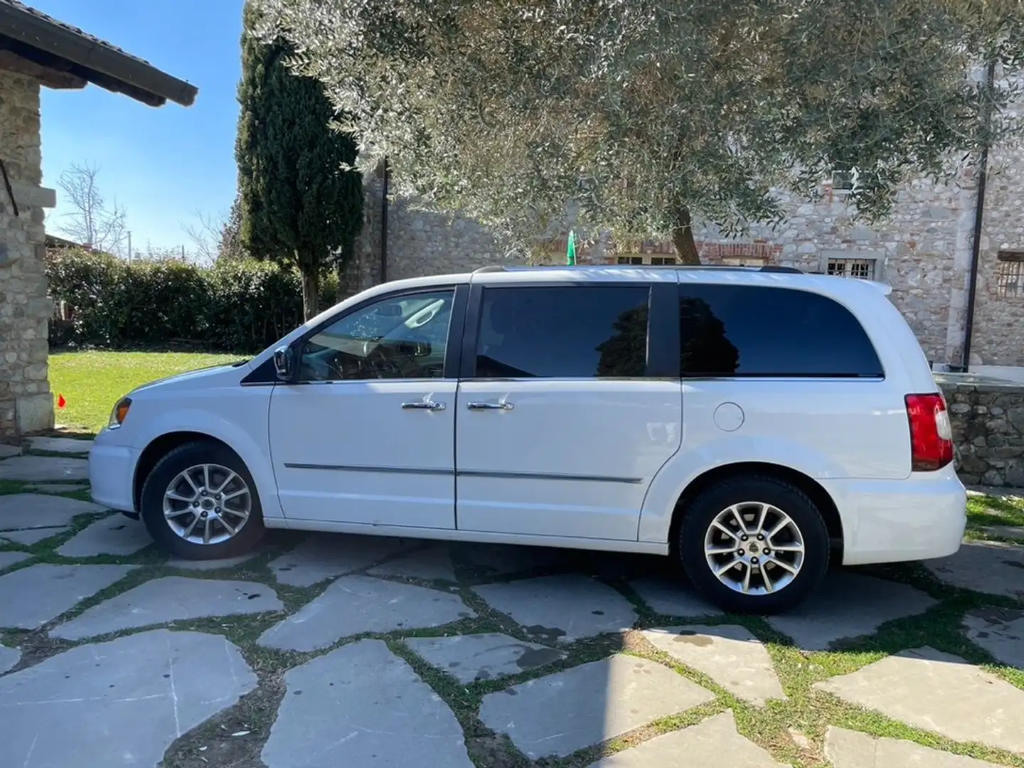 Lancia Voyager Voyager V 2.8L Platinum 177cv(178) auto E5+ Blanc - 1